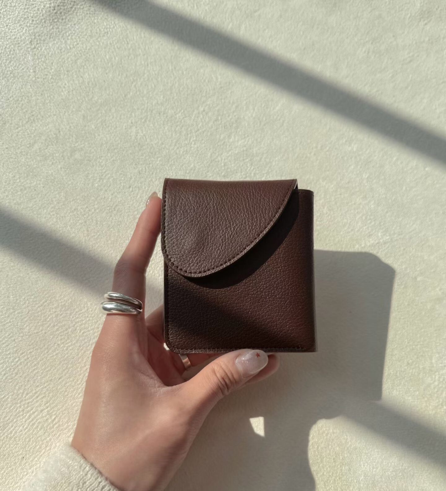 簡約手拿錢包（水洗牛皮）