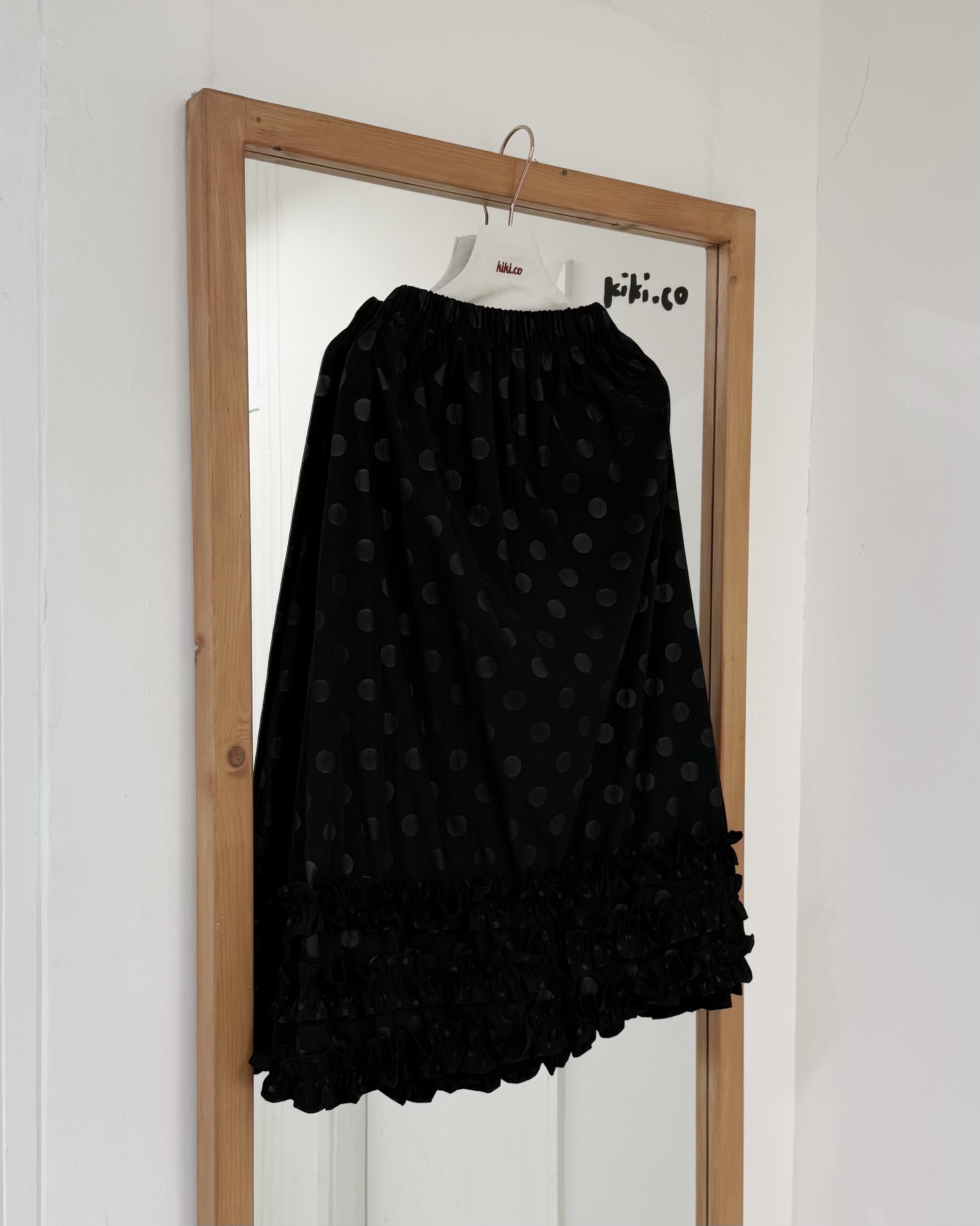 暗波點木耳邊中長半裙