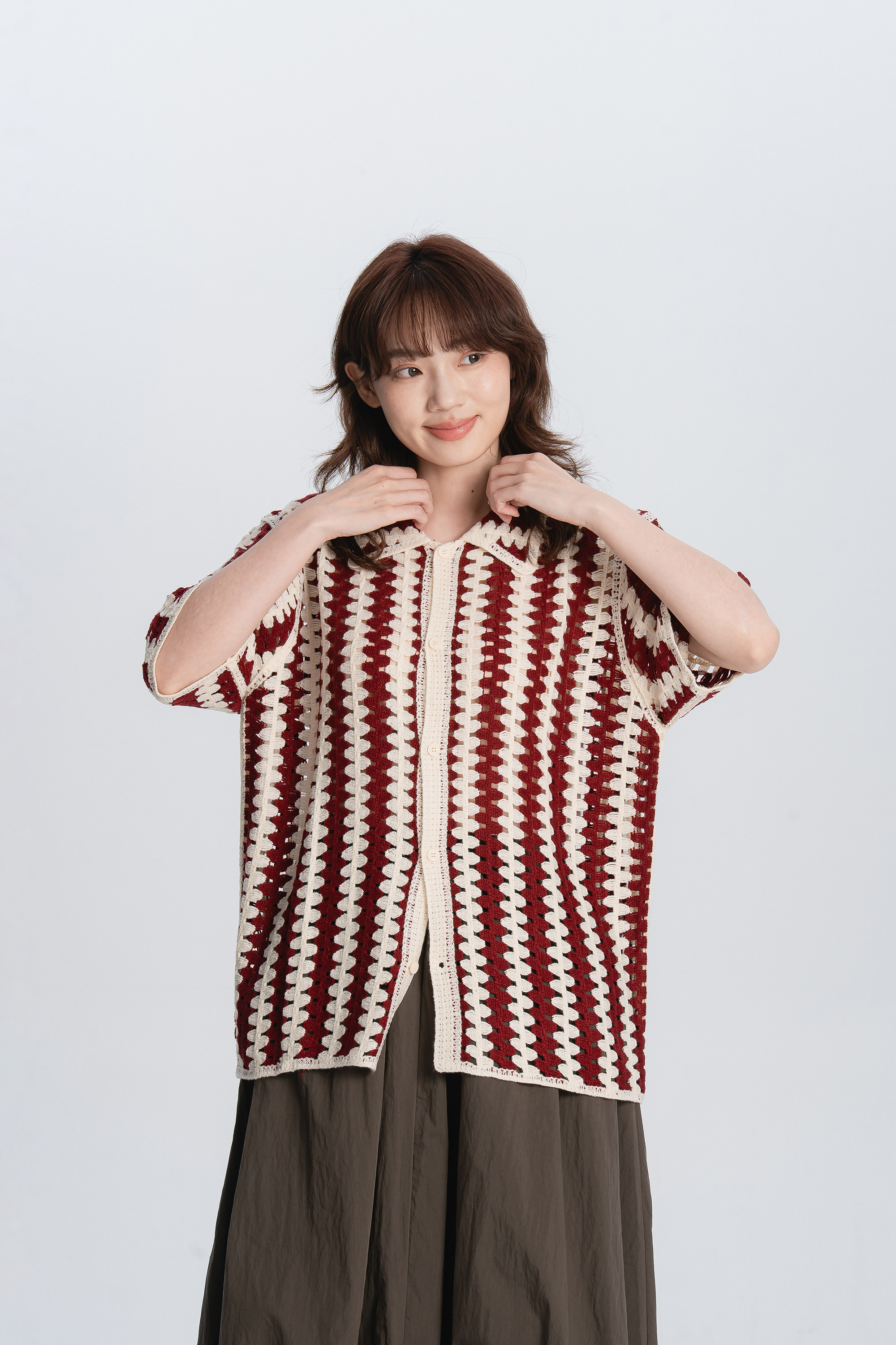 米紅波浪簍空針織短襯