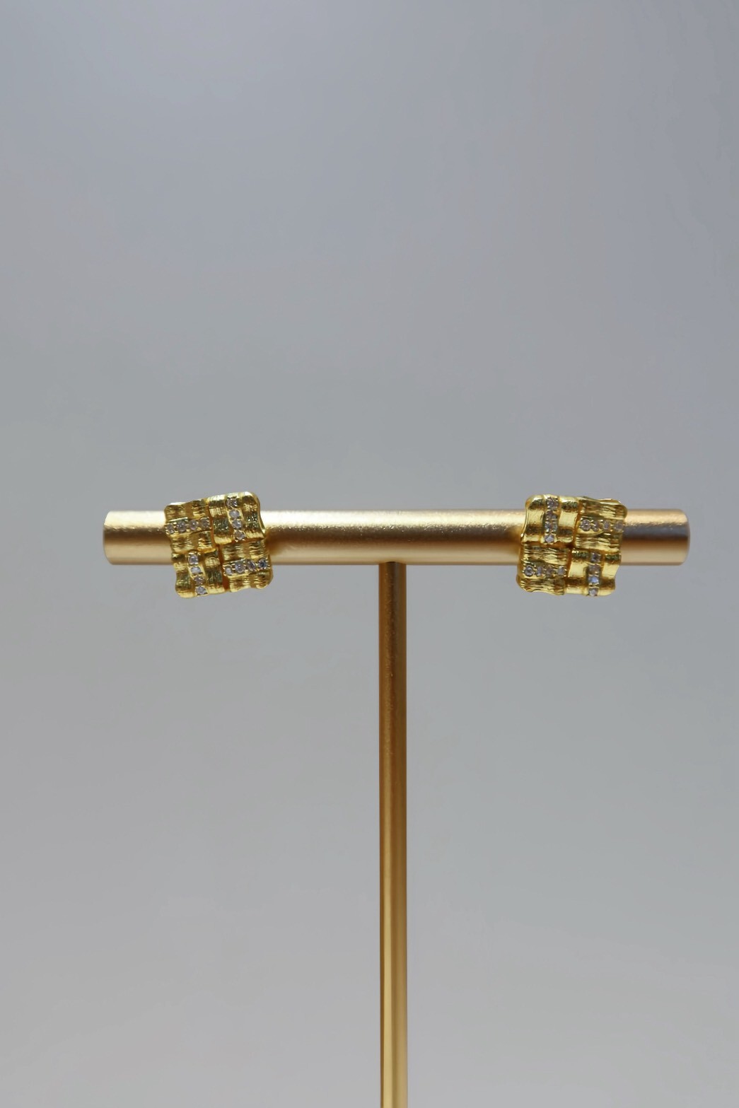 編織款質感耳飾