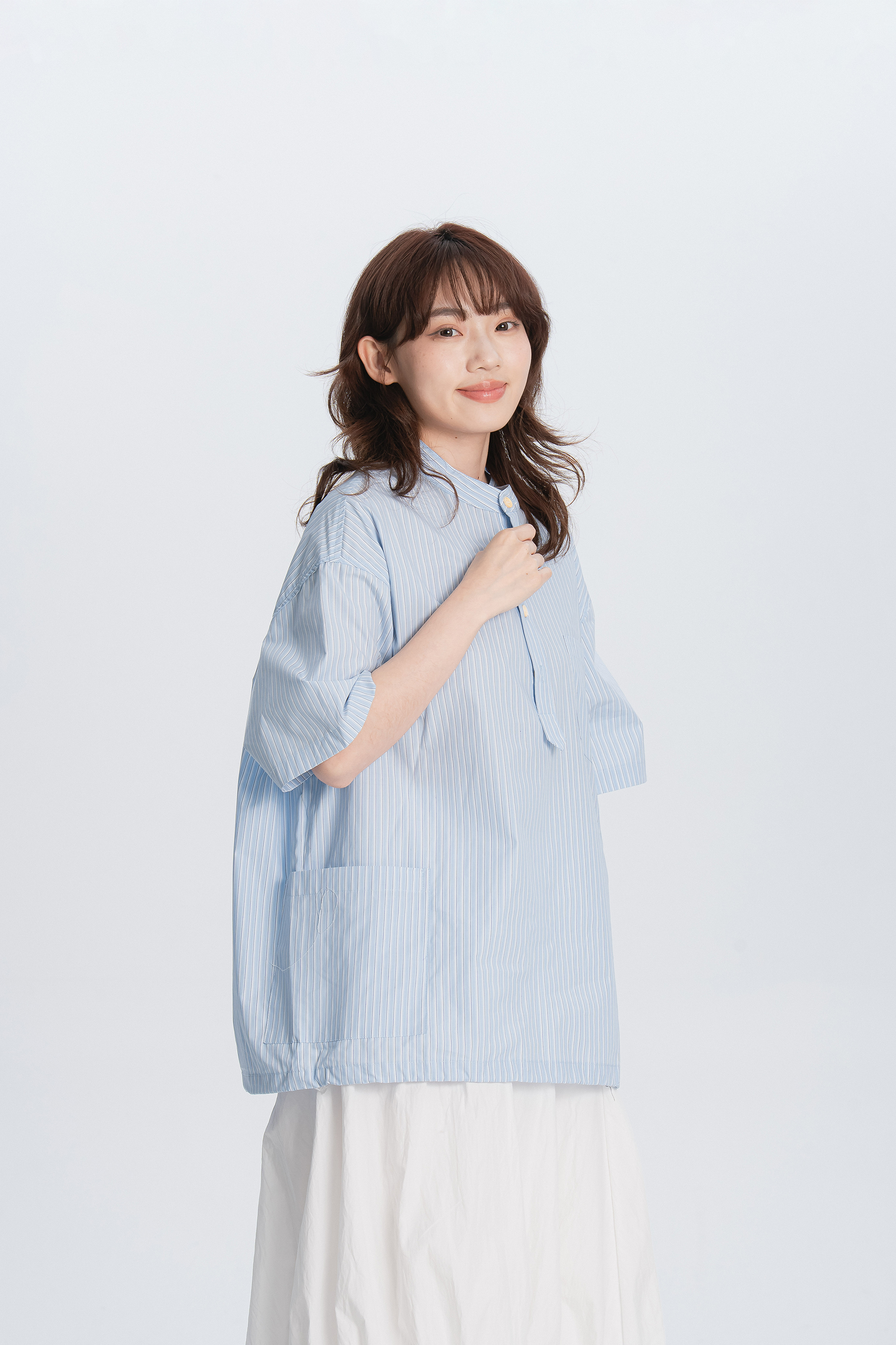日系小清新藍條半釦短襯