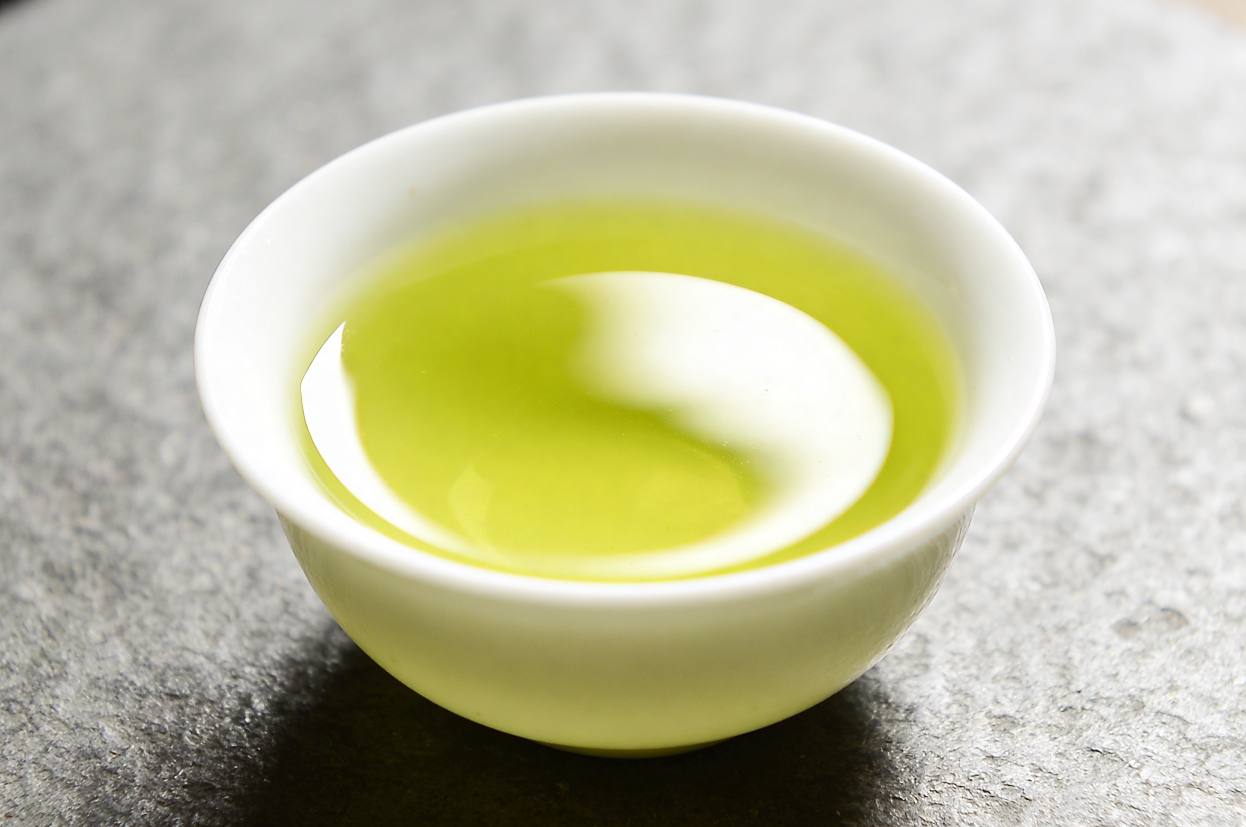 如何辨別真假高山茶？