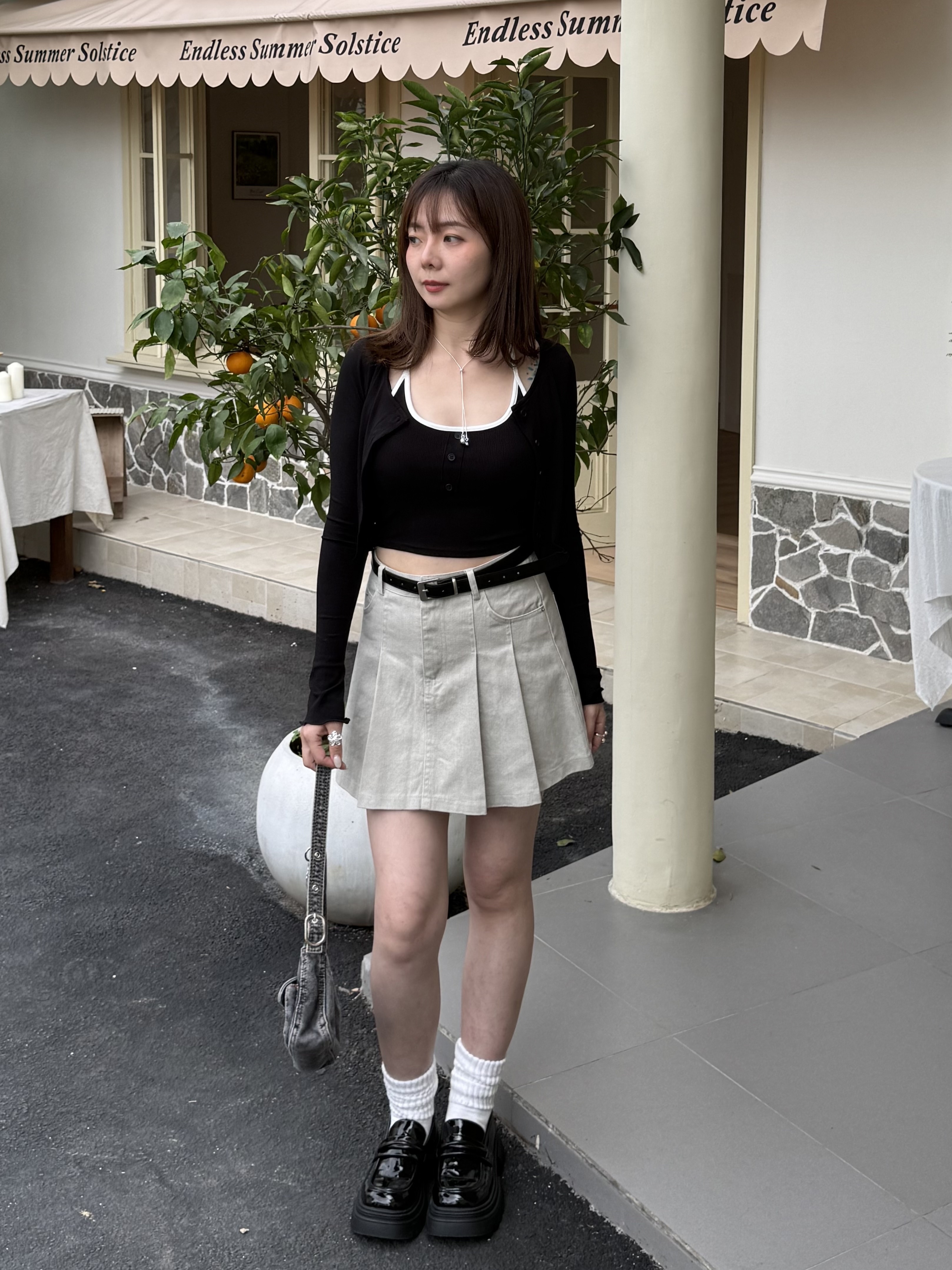 附皮帶百褶水洗短裙