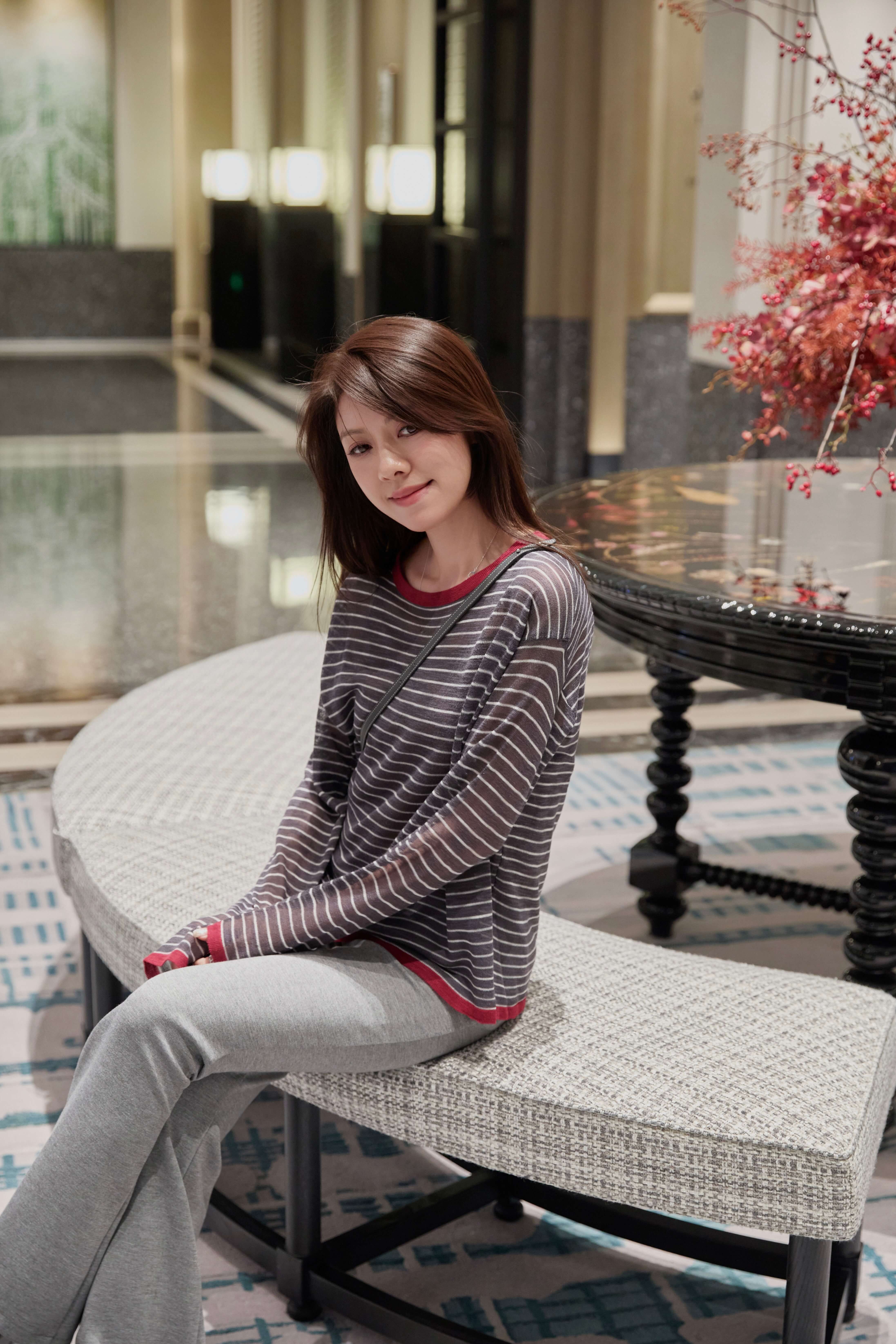 Oversized Striped Mesh Knit Top_KN264L07