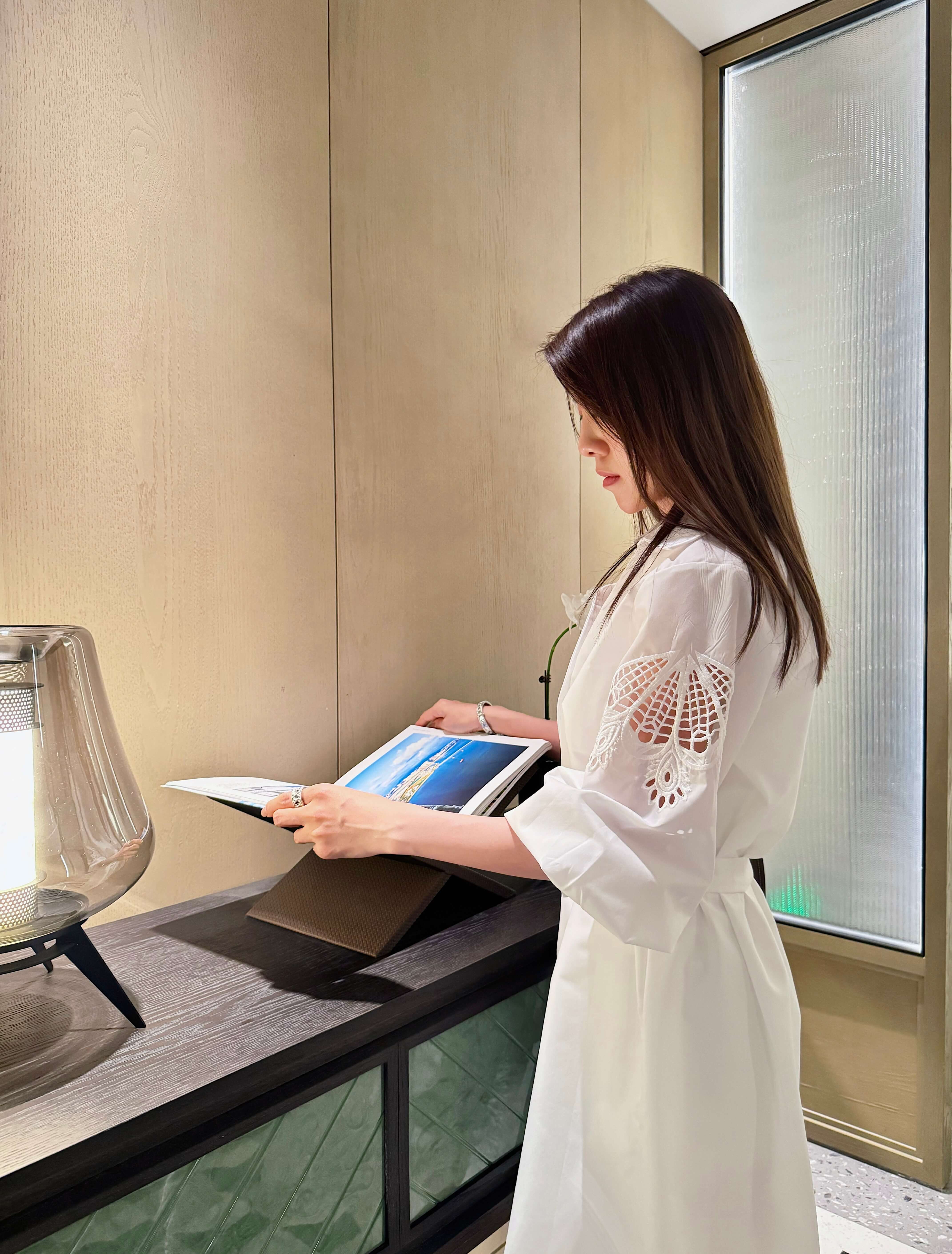 Embroidered Sleeve Button Up Shirt Dress_DS264L15