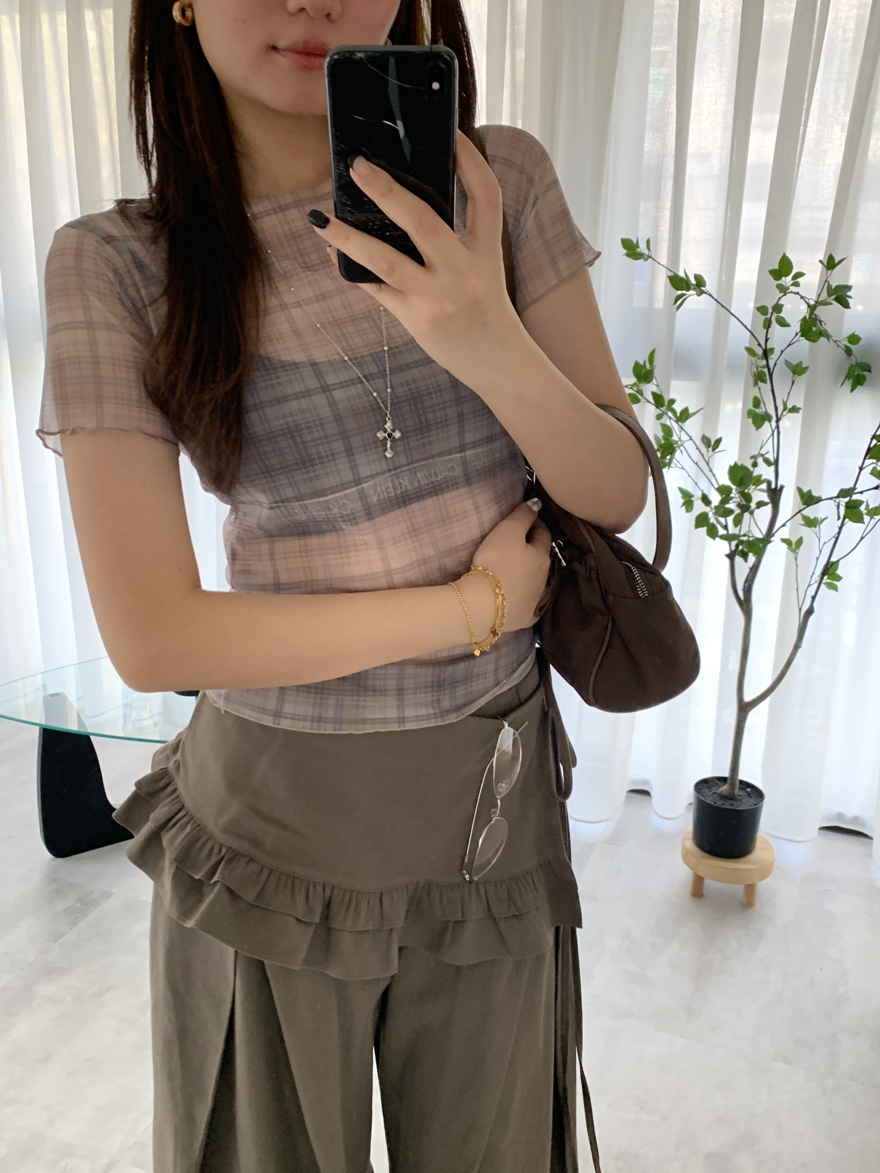 L008/日系網紗彈力格紋正肩上衣