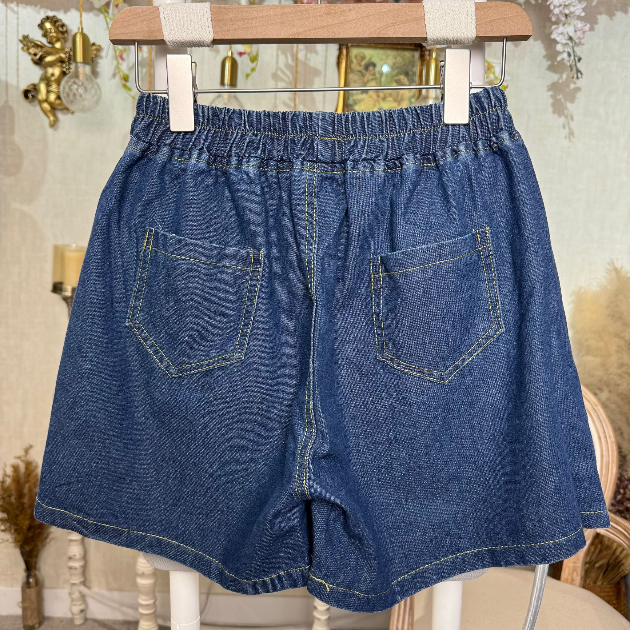 HKCG0403-016 BOT荷葉邊牛仔短褲 (A16)