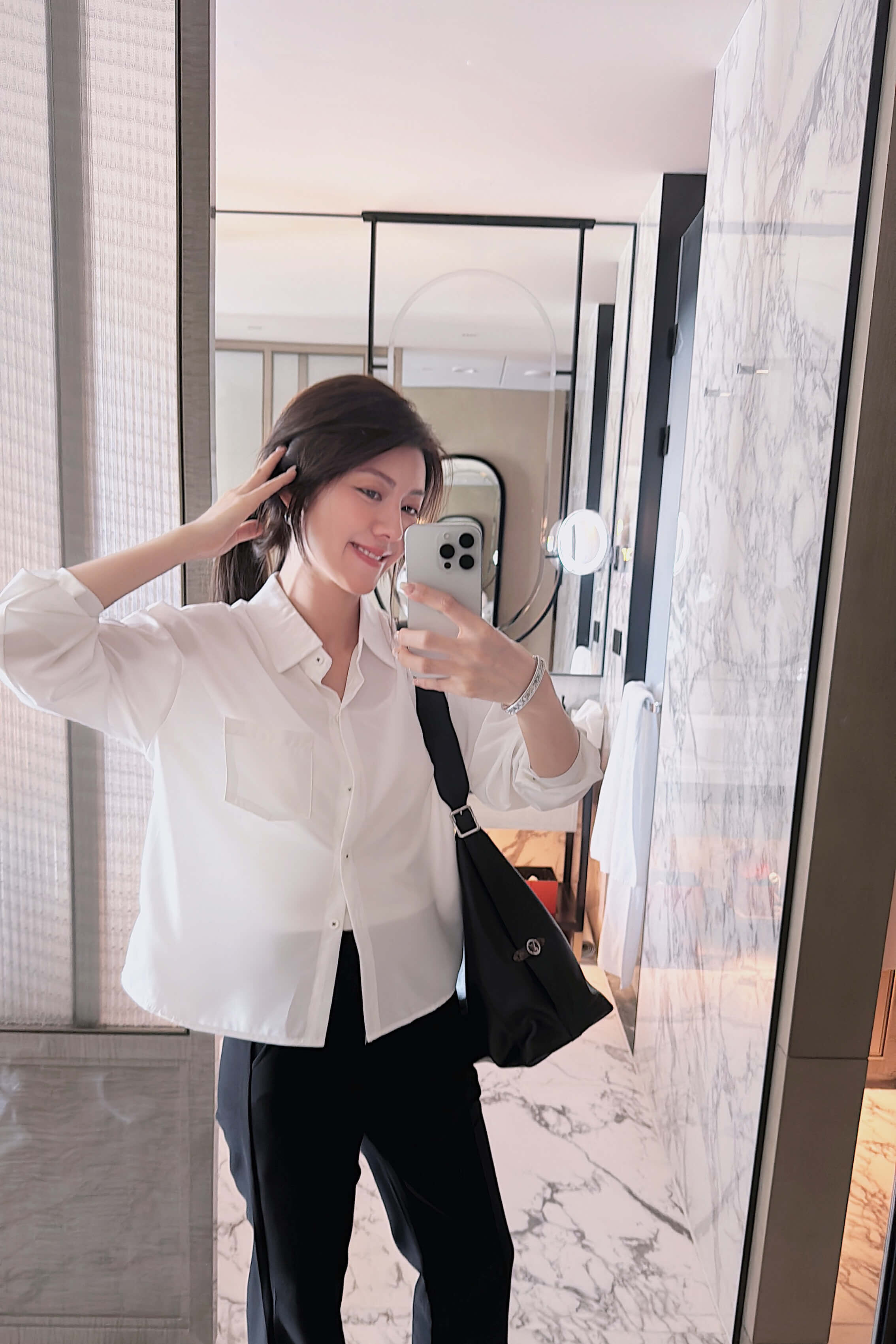 Relaxed Lightweight Shirt_SH264L06