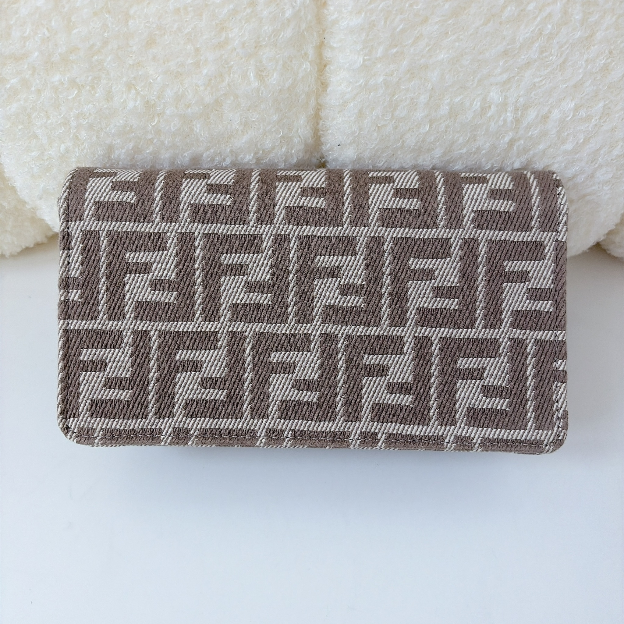 Fendi baguette - beige / GHW