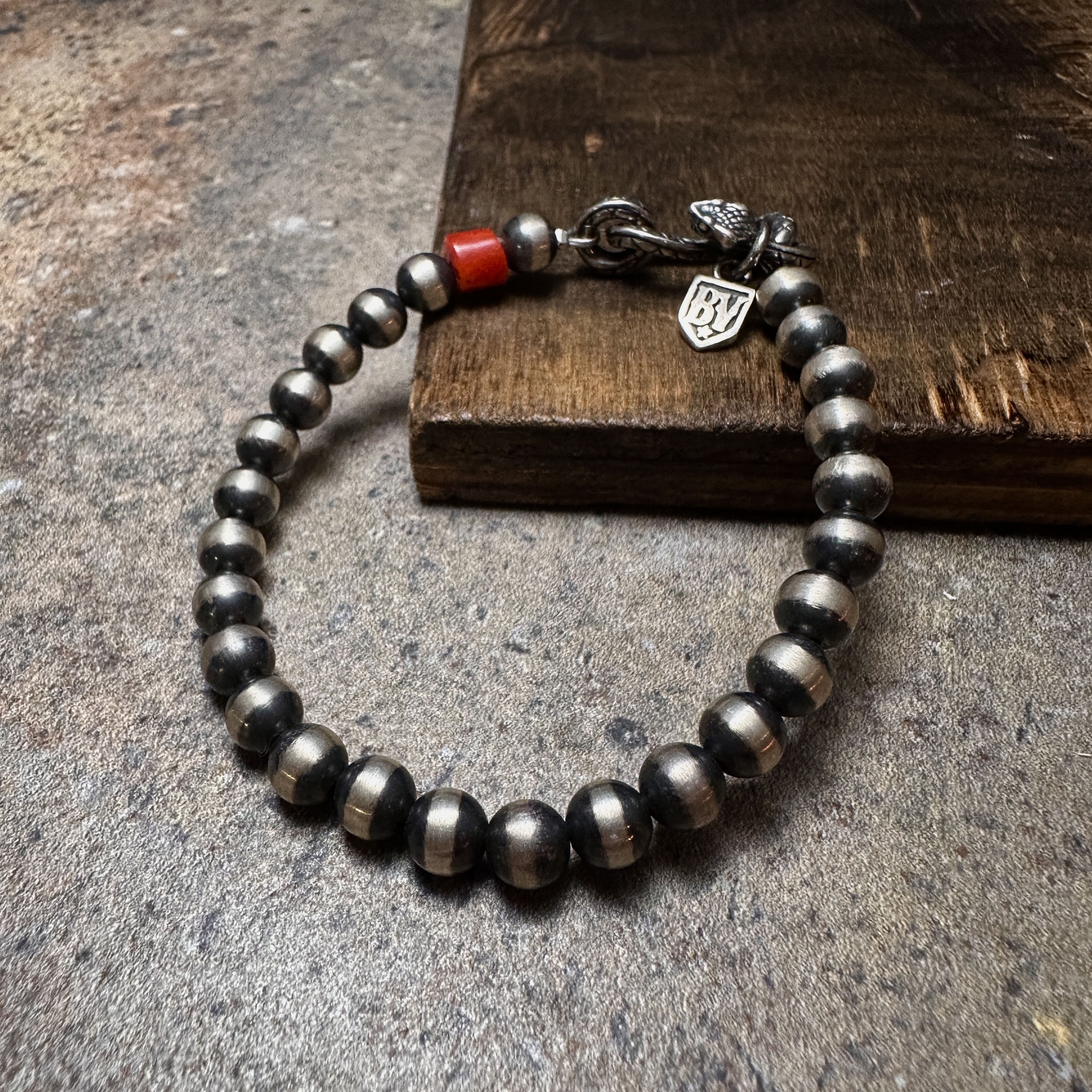 Black Venom Jewelry- 6mm Navajo Pearls 印地安手工銀圓珠手鍊。