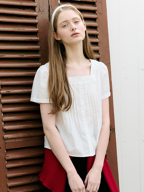 ROLAROLA SQUARE NECK LACE BLOUSE