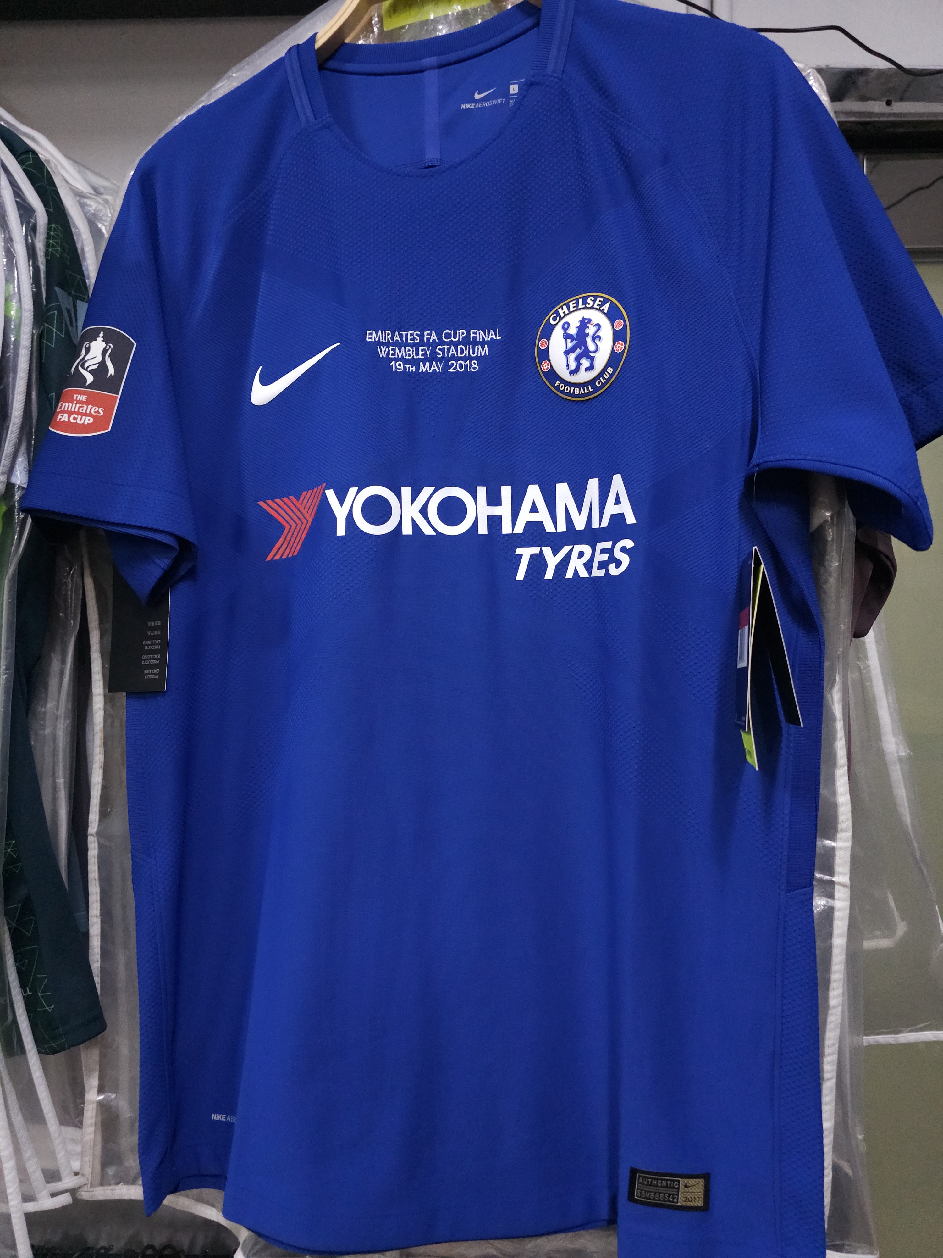 17-18車路士主場夏薩特球員版球衣