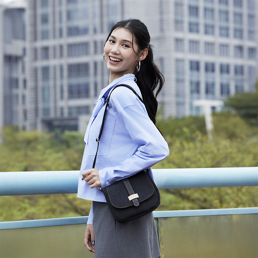 Denim 小型馬鞍包-丹寧黑