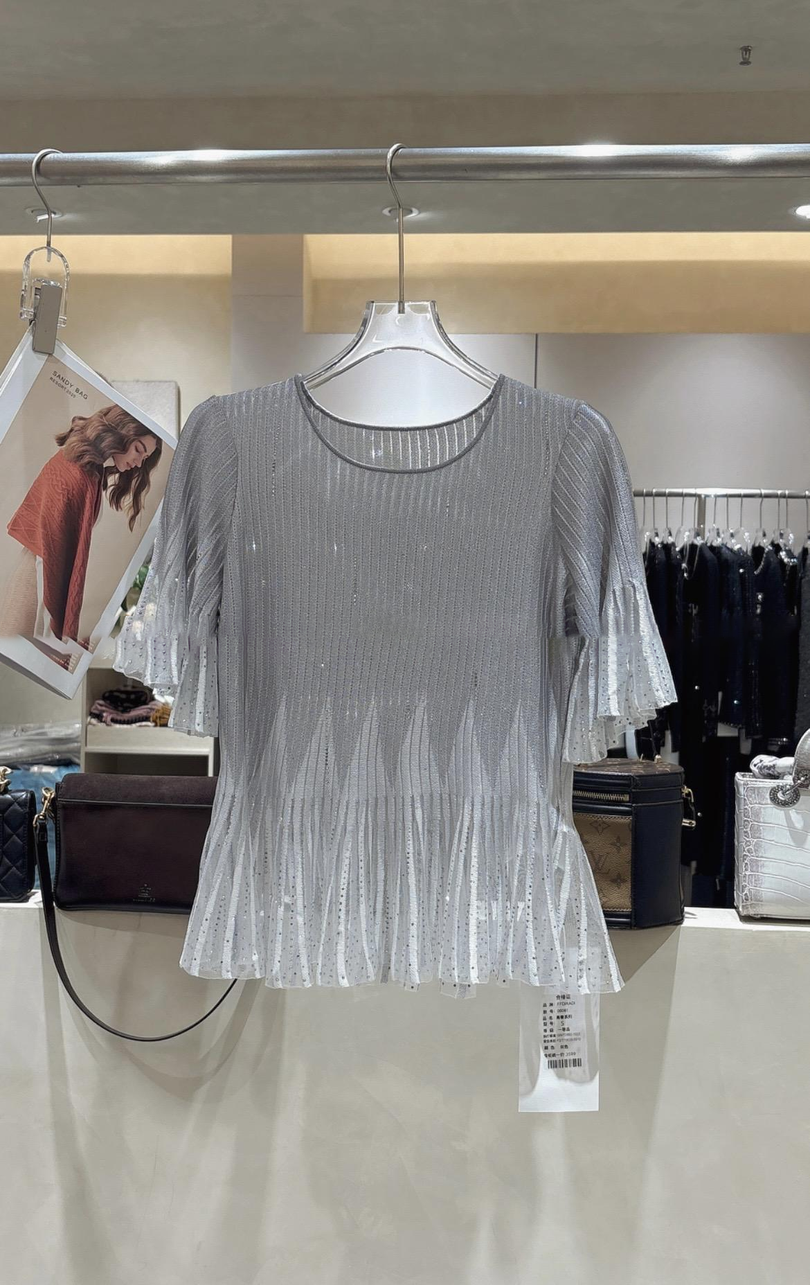 0403gz18-春季服飾-氣質針織漸變灰色短袖上衣(A18)