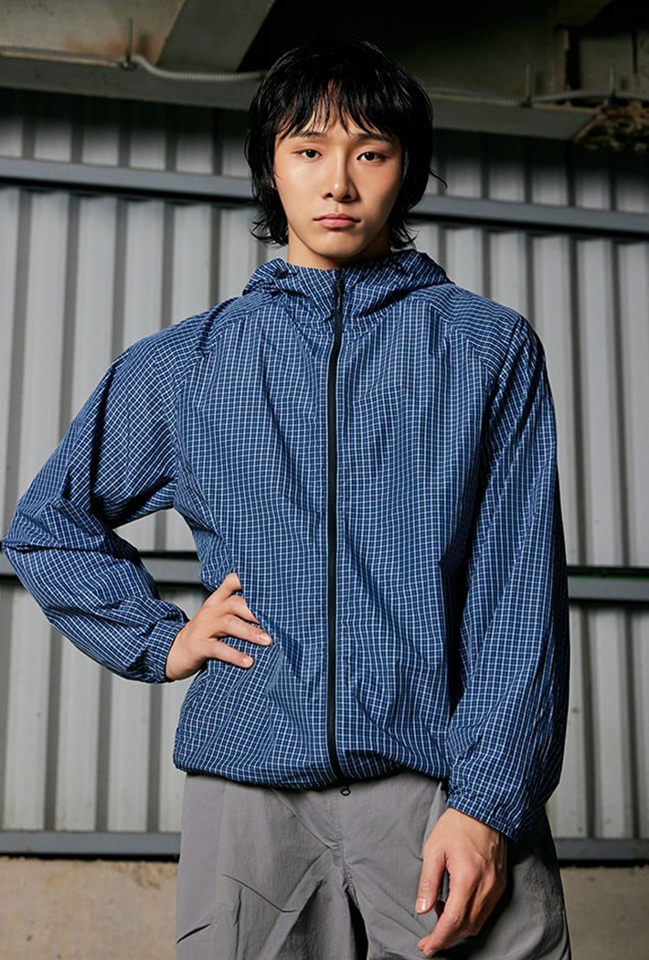 SPAO Light Packable Windbreaker