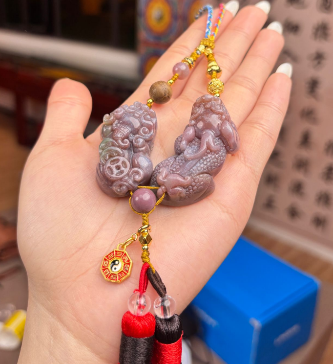 AB260403-H6-紫雲赤焰1對貔貅沉香包掛（一物一證書）(需客人留姓名，性別，出生年月日，地址)(安師兄道場一對一產品加持)(預計5月尾到貨)(只限尖沙咀門市自取不包郵)