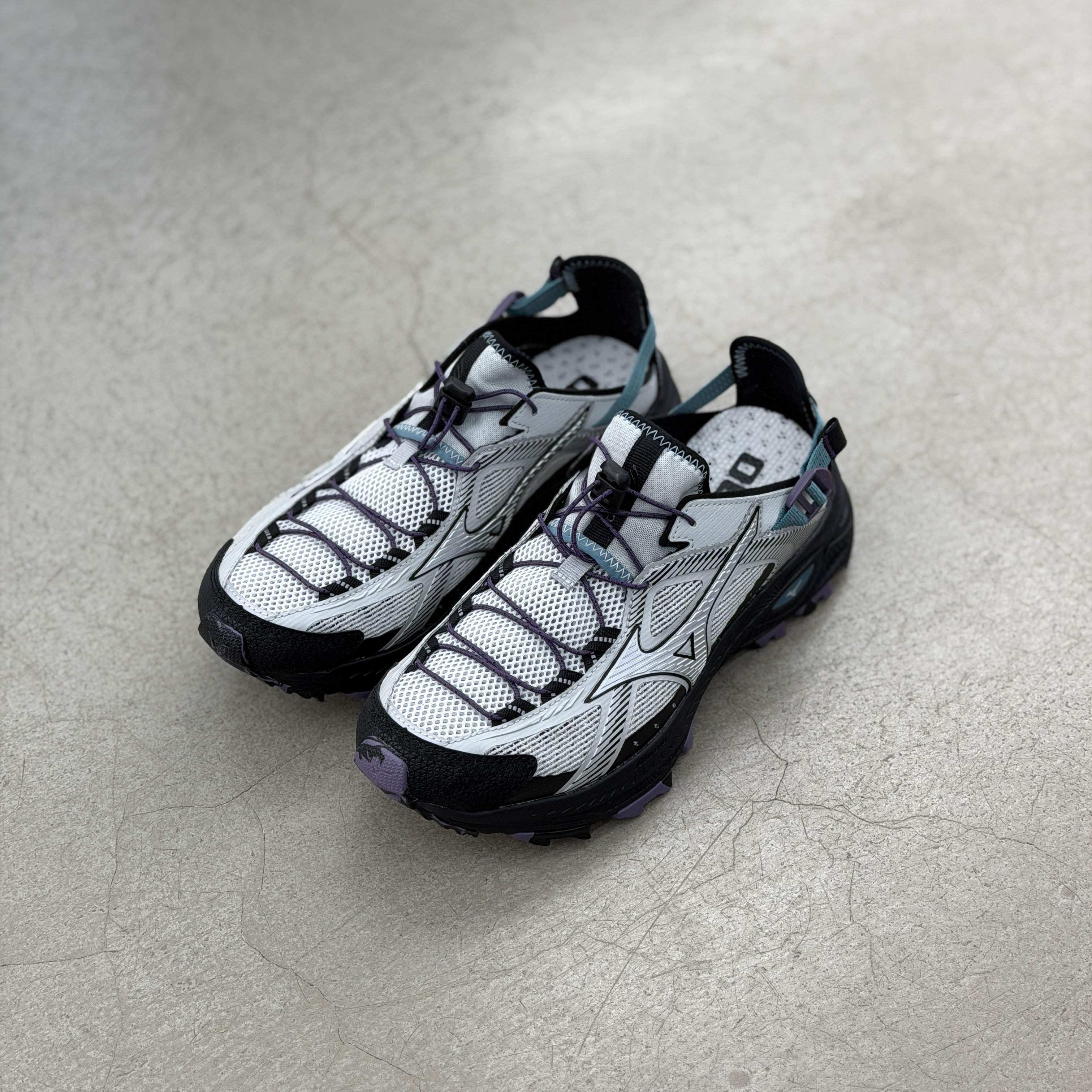 Mizuno Racer Trail SE V2- Grey Black l D1GH261203