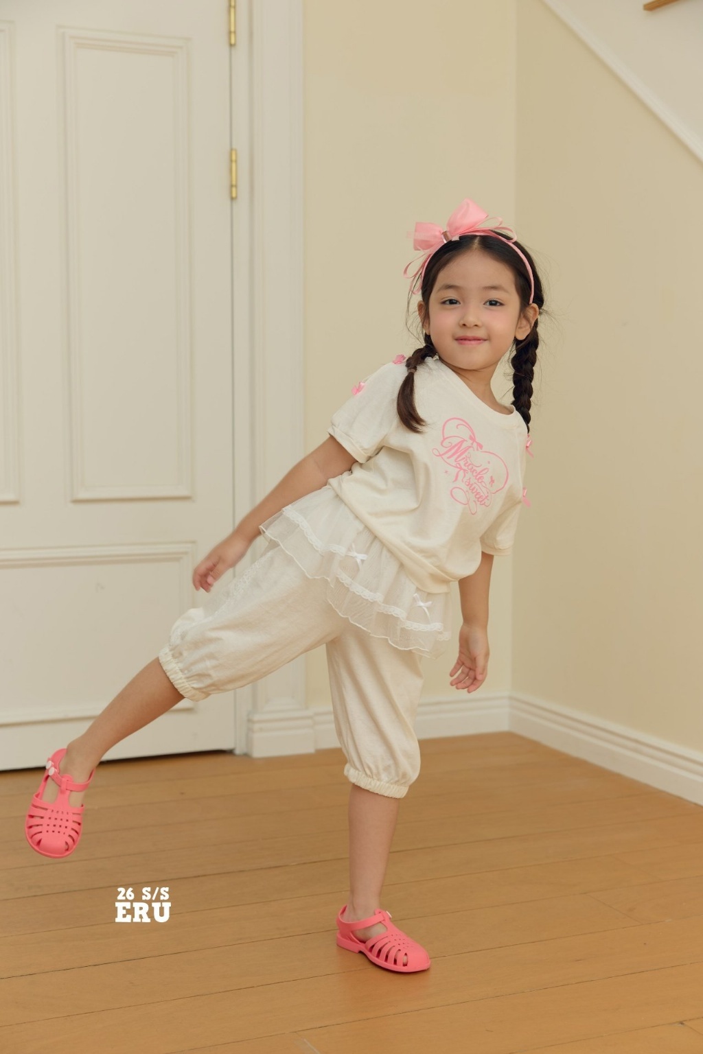 正韓夏Eru 側邊蕾絲五分縮口褲