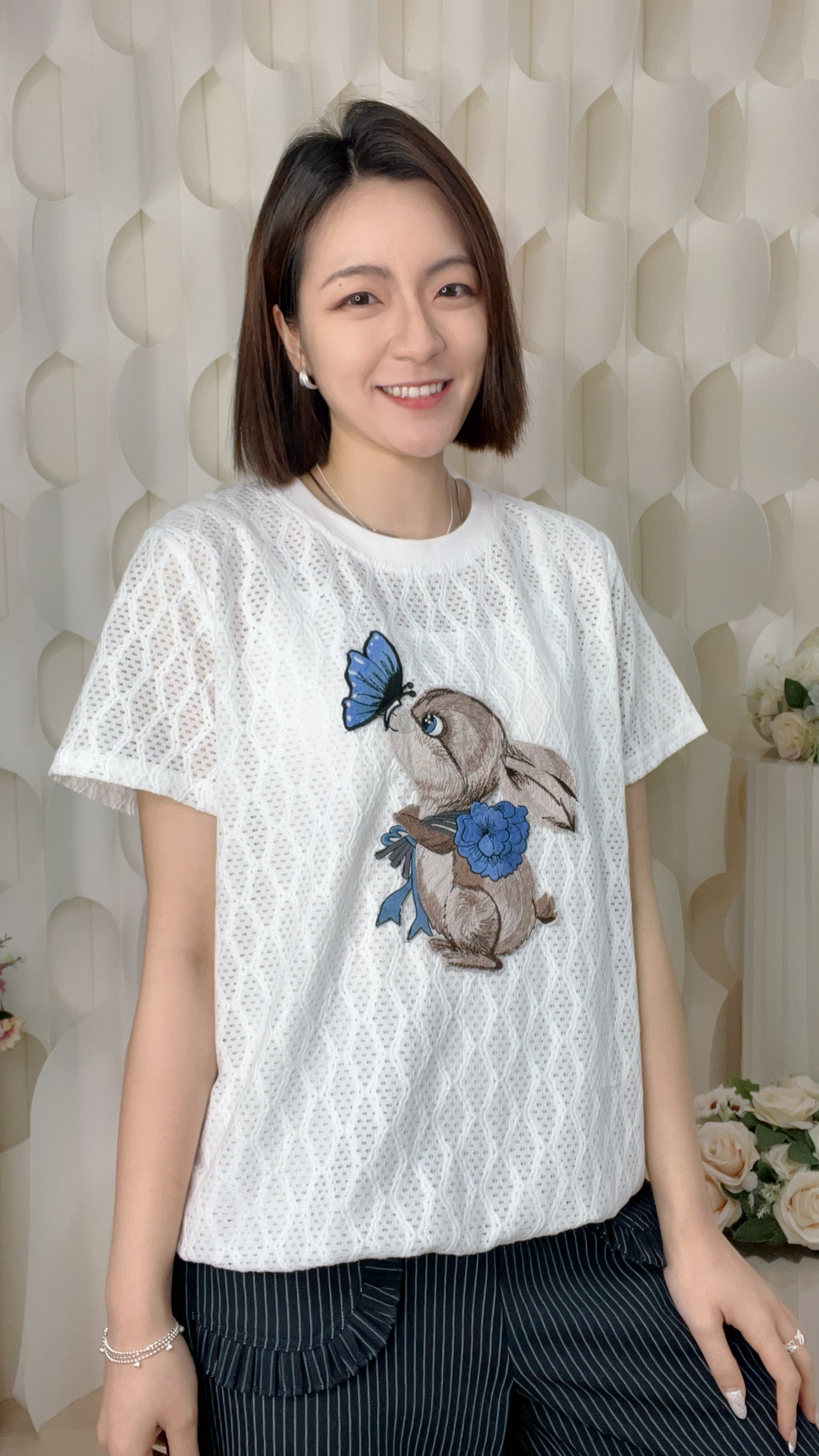 鏤空刺繡兔仔燙花棉質上衣(胸44 腰44 長22吋)27239 #0304clo