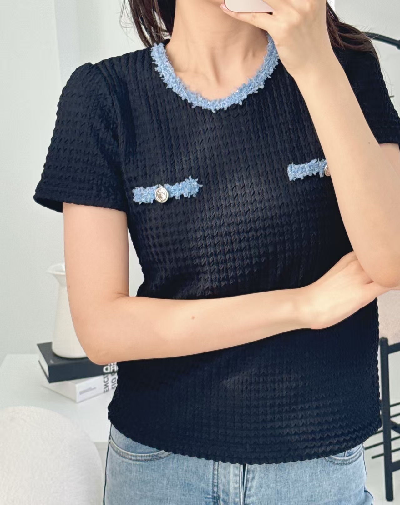 Blueco decorated round neck tee