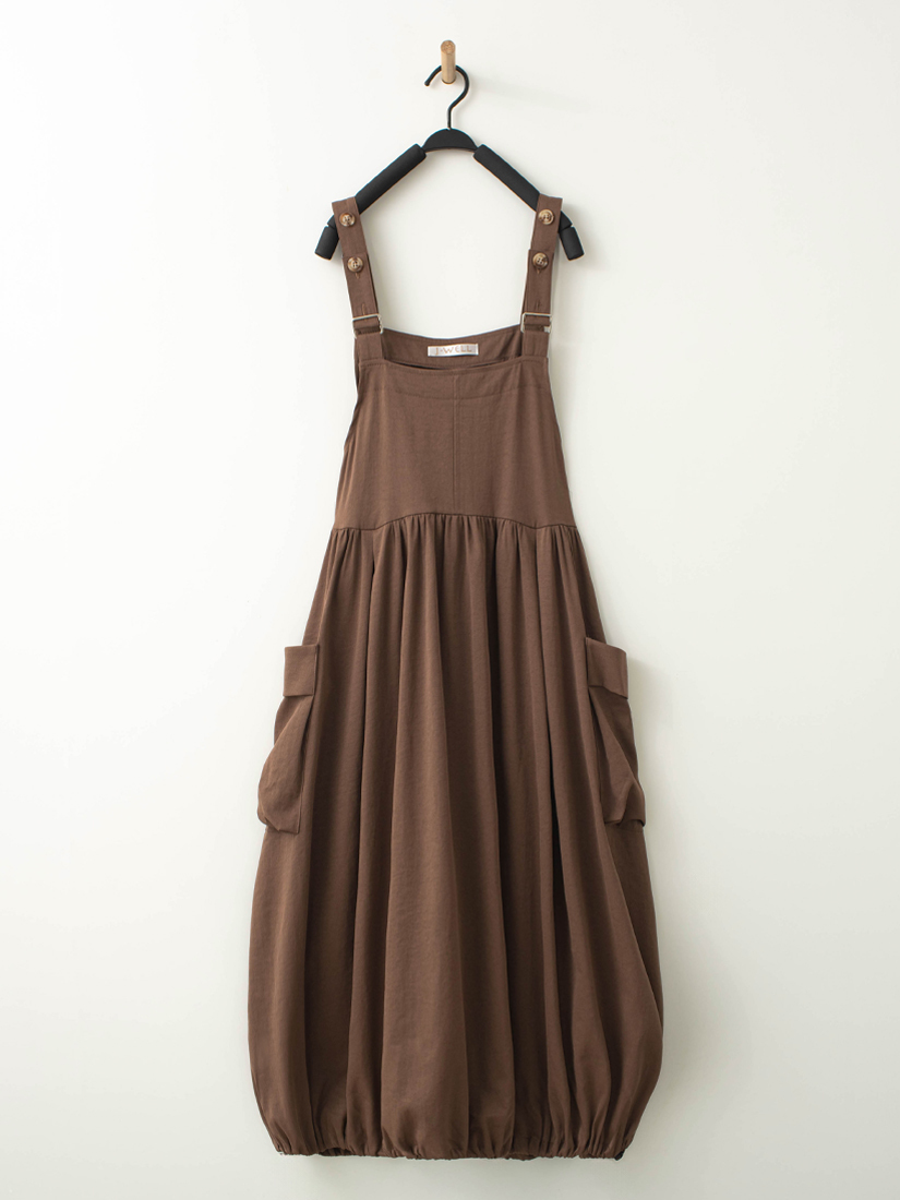 悠閒側口袋花苞吊帶洋裝