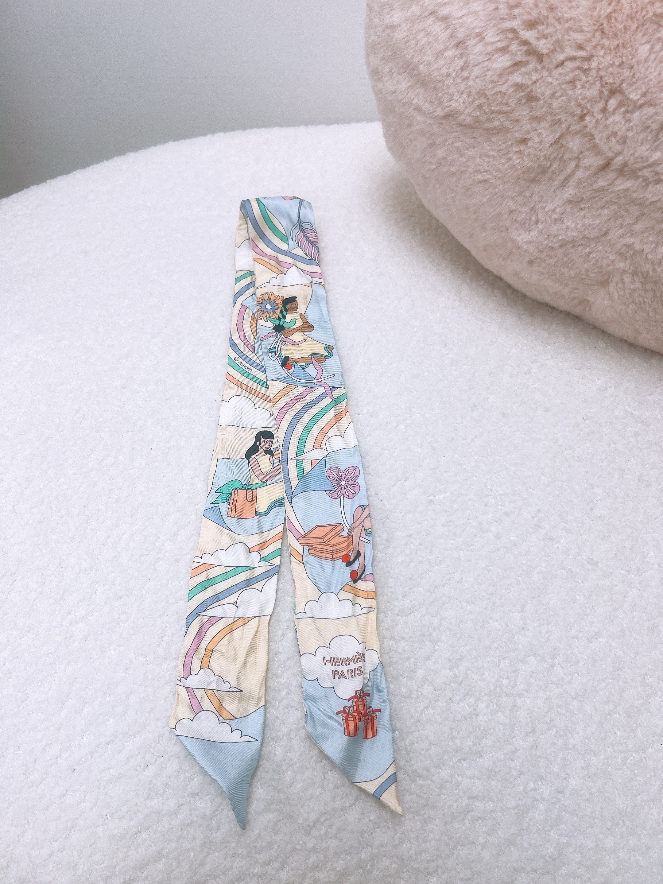 Hermes twilly (carres volants/ rainbow)