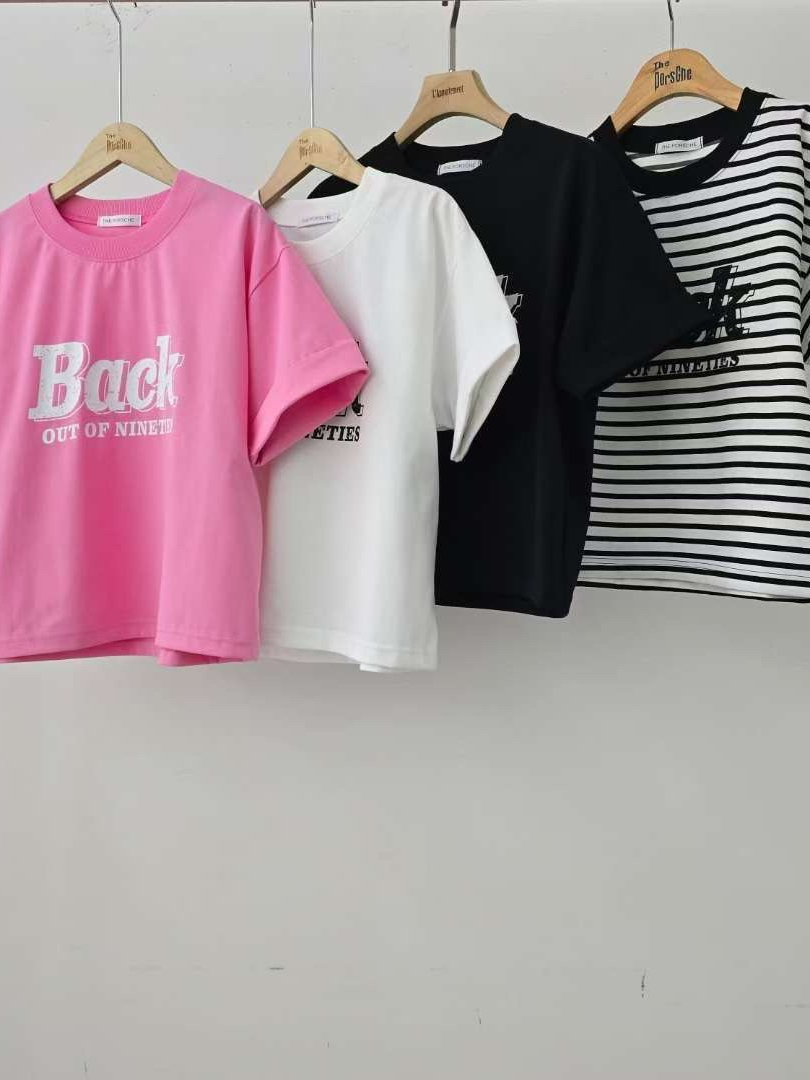 親膚舒適透氣★韓系短版字母棉T