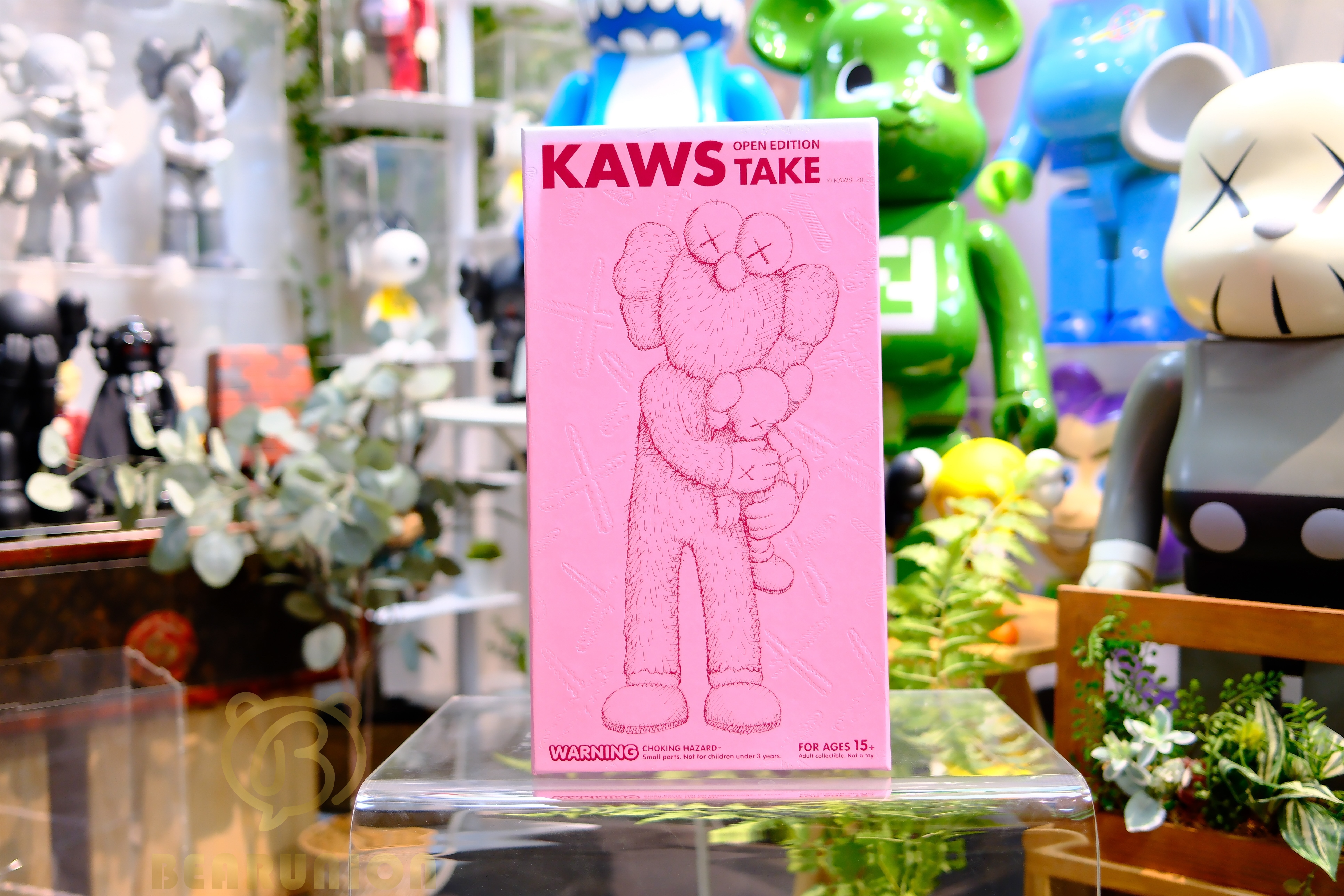 🥇In Stock🥇KAWS TAKE FIGURE PINK