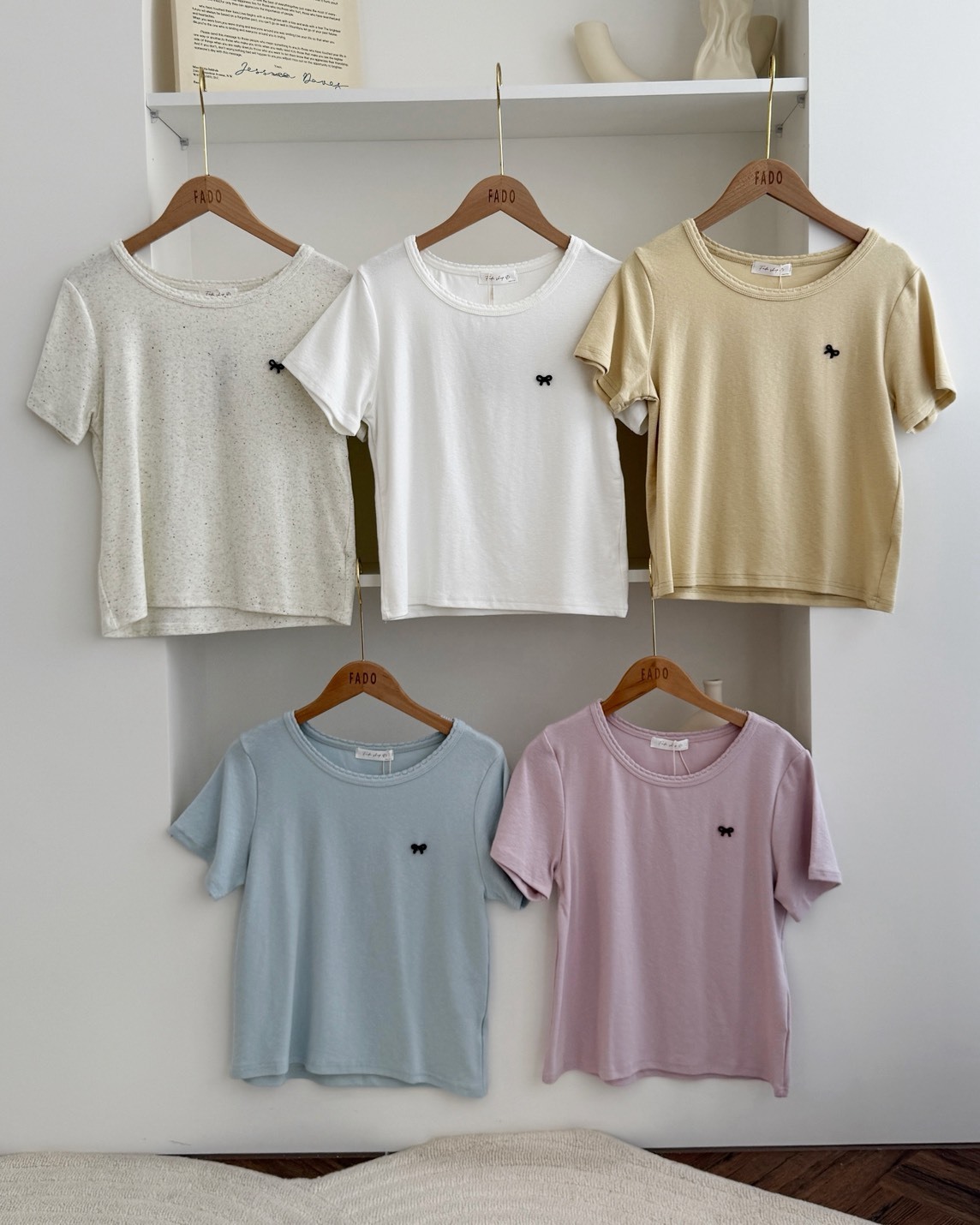 法朵Fado shop｜蝴蝶結刺繡素面短T 0215069 五色
