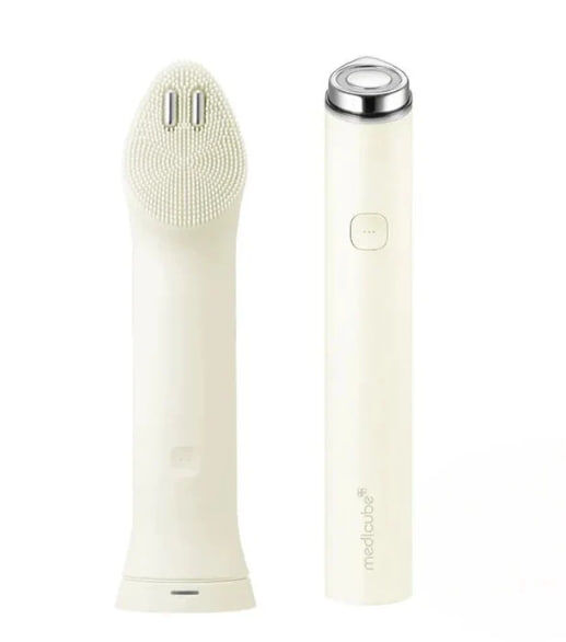 Medicube AGE-R Booster Cleanser + PRO MINI PLUS