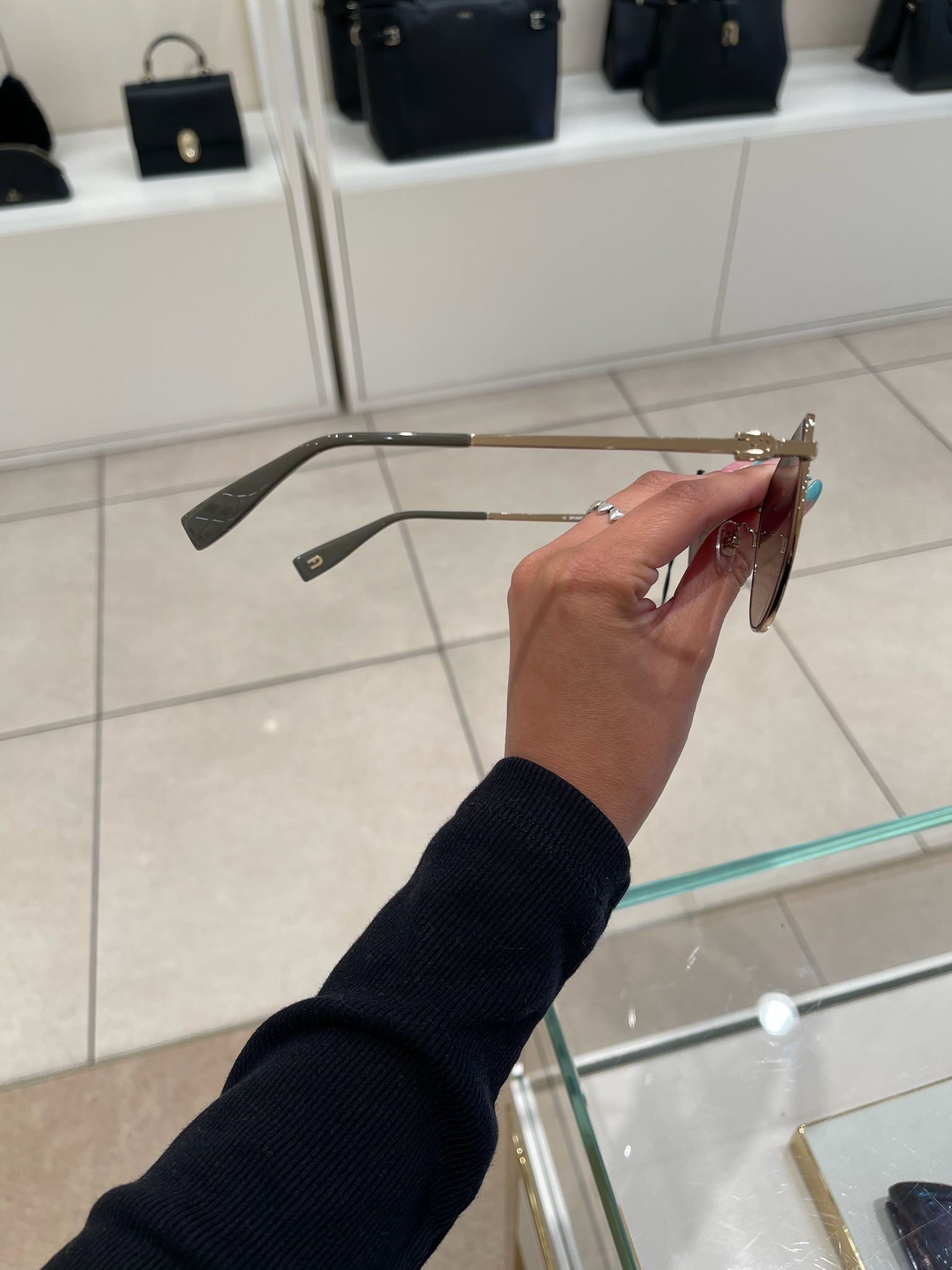 【預購】FURLA H040453 標誌鏈接系列貓眼金屬框墨鏡