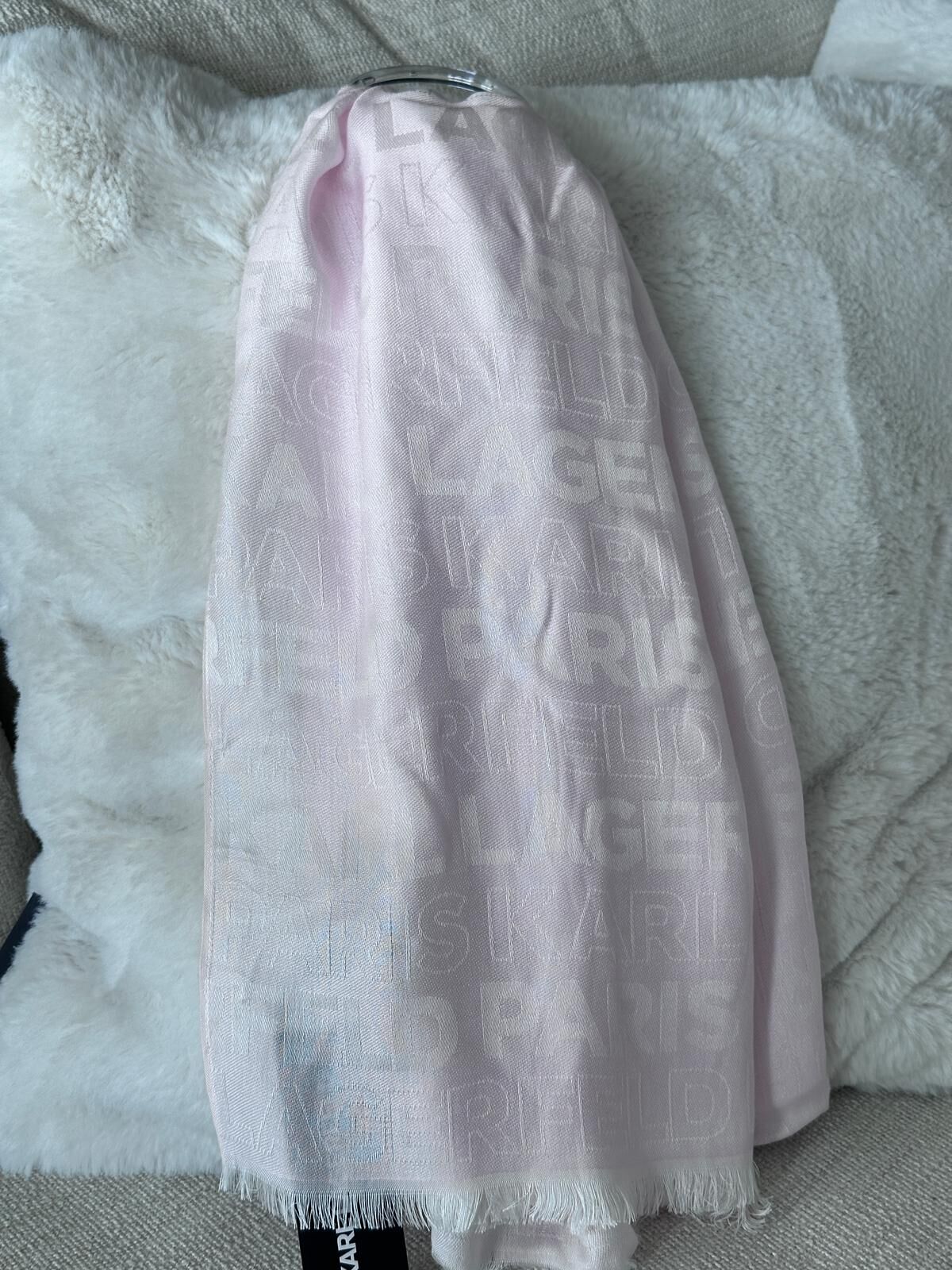 RY03 KL 粉紅色logo字絲巾