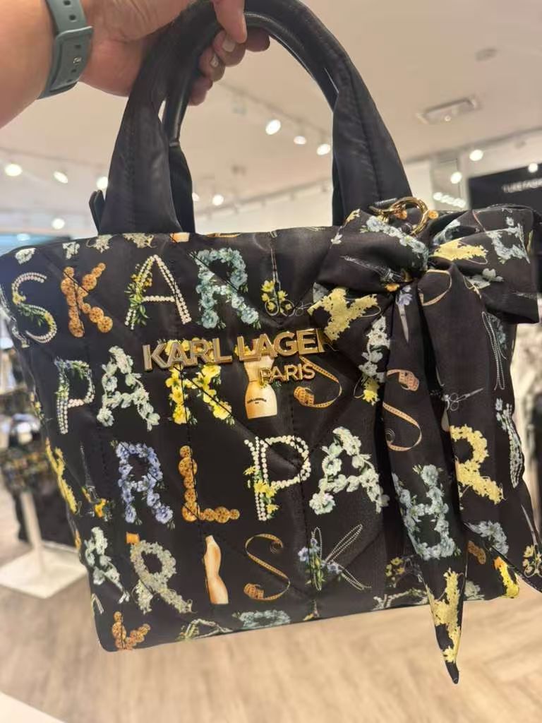 【預購】Karl Lagerfeld H040422 印花手提包