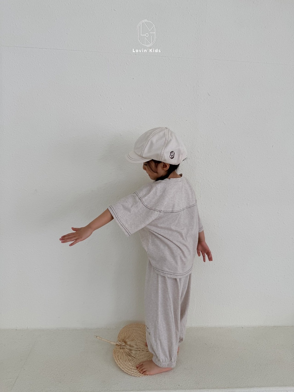 正韓夏LoVin 兩色字母lovin運動褲