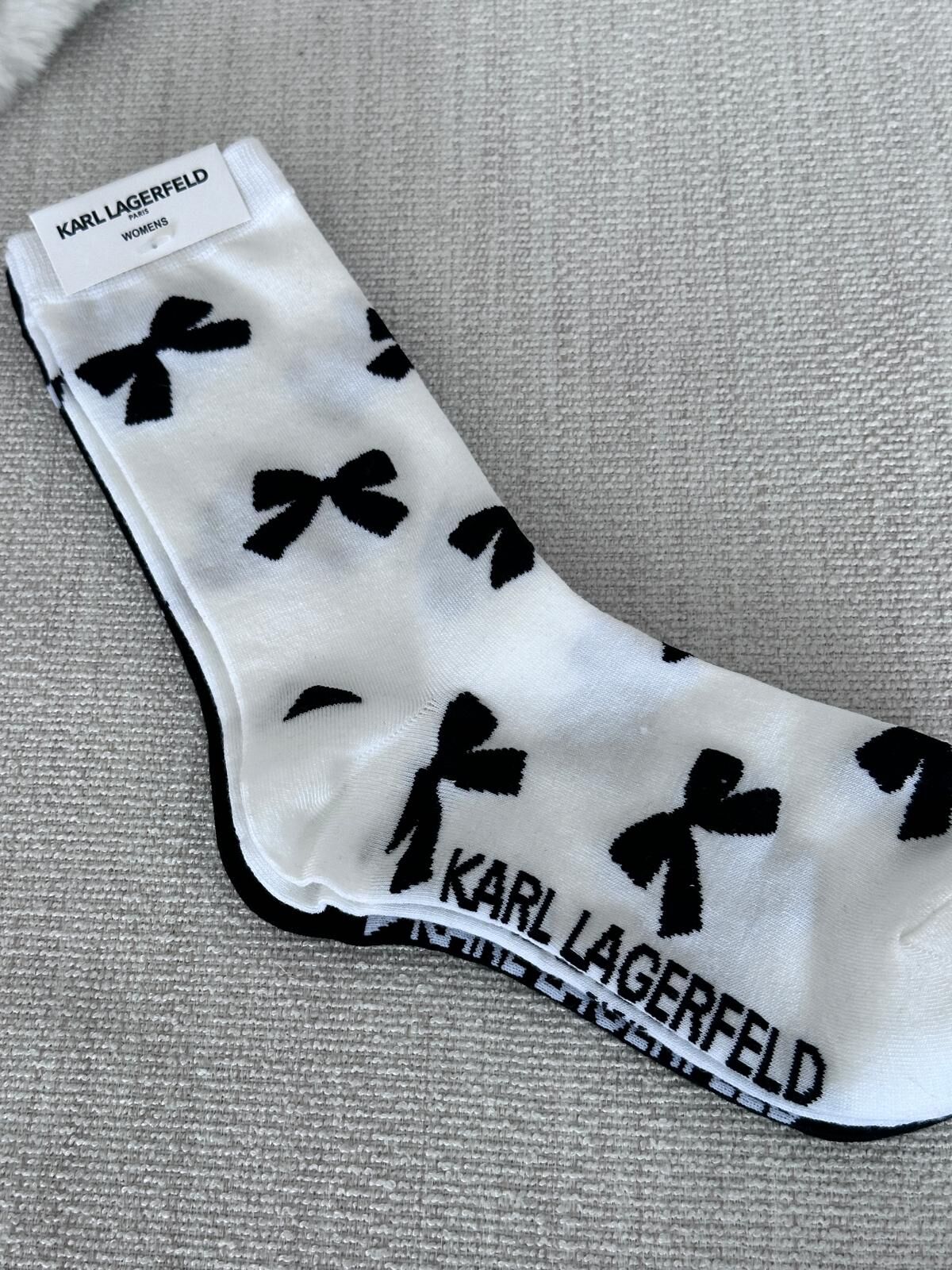 RY09 KL 蝴蝶結中長襪 US5-10 (黑色x1對+白色x1對)