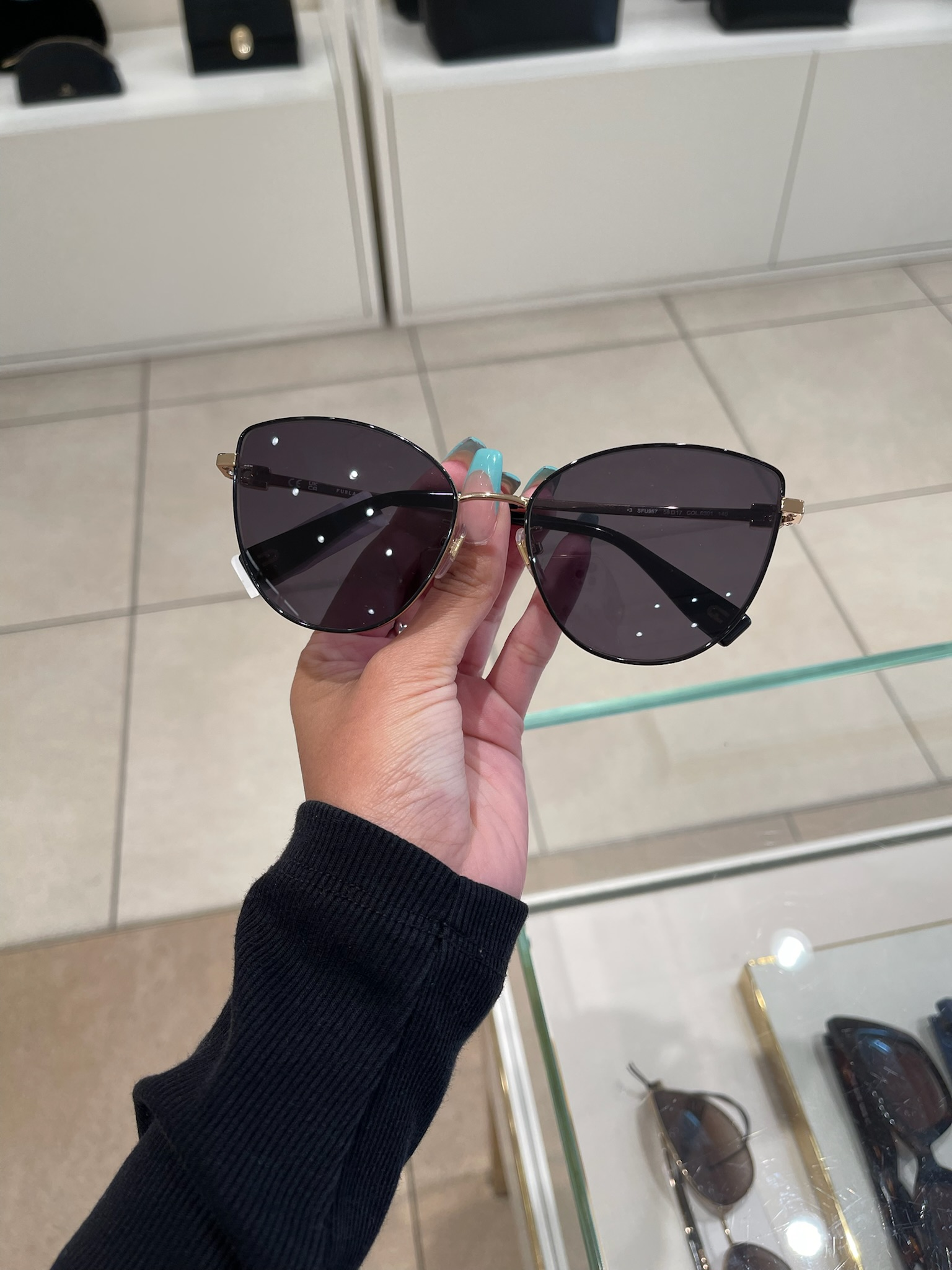 【預購】FURLA H040459 亮黑色金屬太陽眼鏡