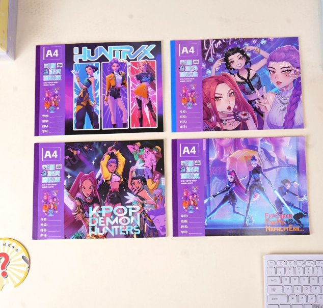 KPOP A4可撕涂鸦图画本（款式随机）