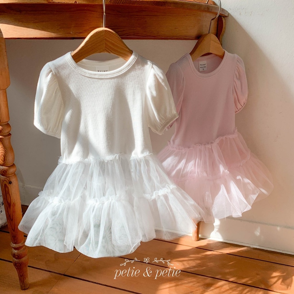 正韓夏Petitpetit 兩色蕾絲拼接甜美上衣