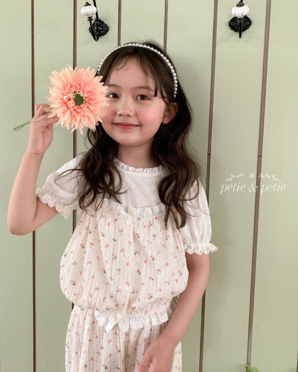 正韓夏Petitpetit 兩色蕾絲拼接疊穿罩衫