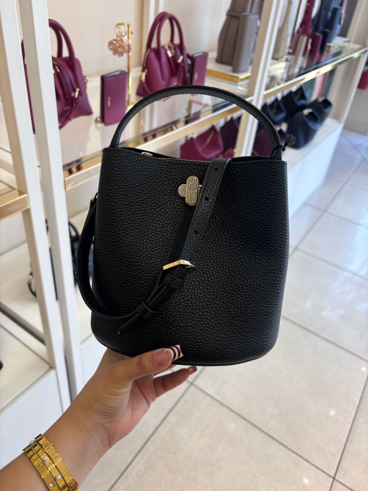 【預購】FURLA H040469 荔枝紋牛皮轉扣水桶包