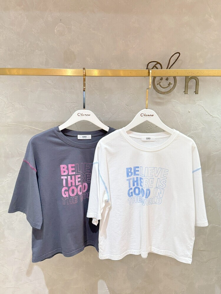 渲染英字手袖外車線上衣