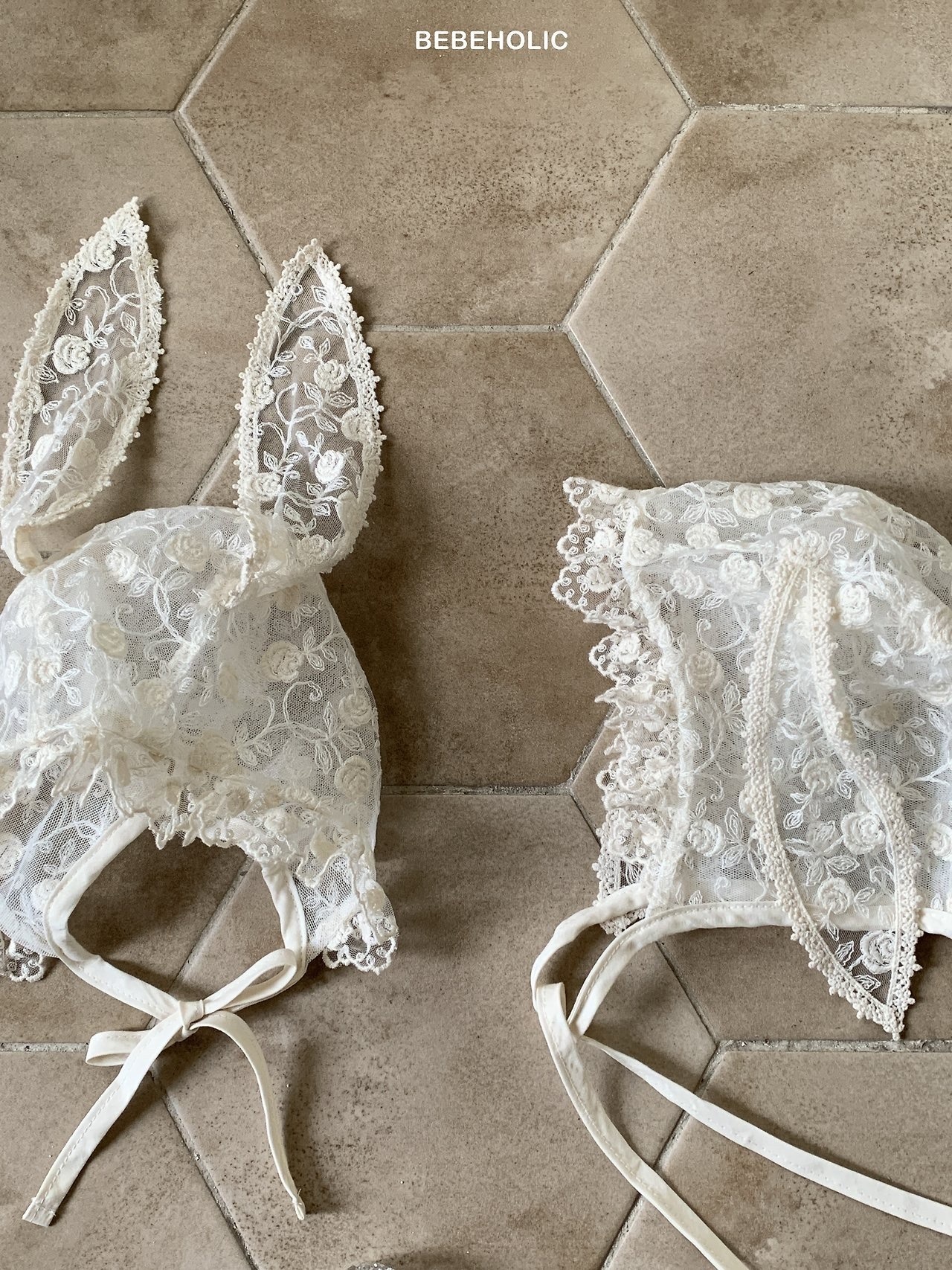 Bebe Holic Rabbit Lace Bonnet