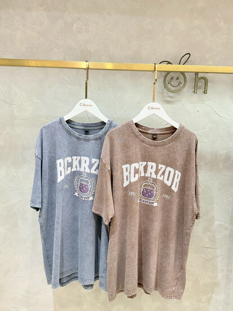 1982英字徽章水洗上衣