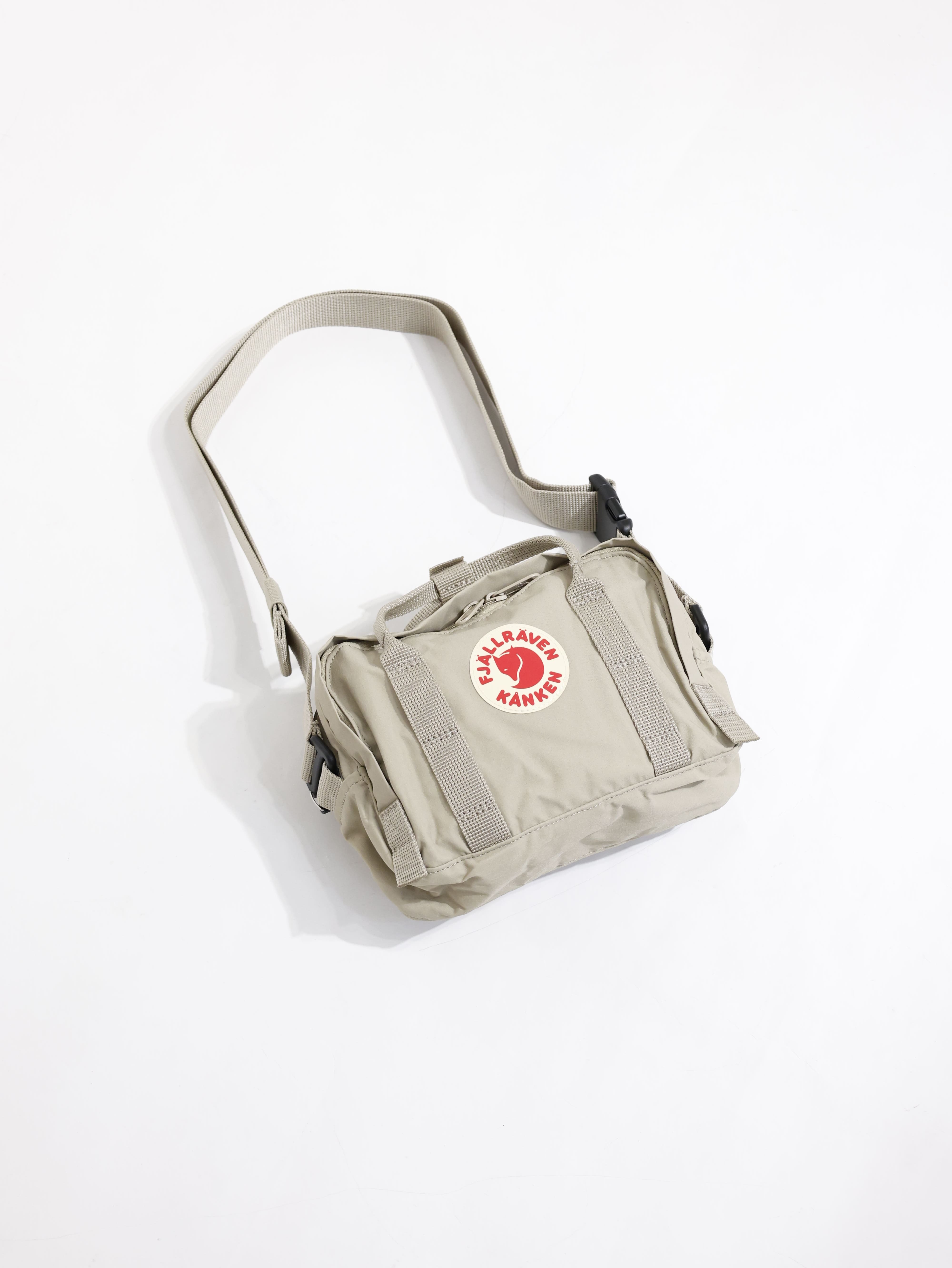FJALLRAVEN 小狐狸 Kanken Crossbody 斜背包 FR23200395