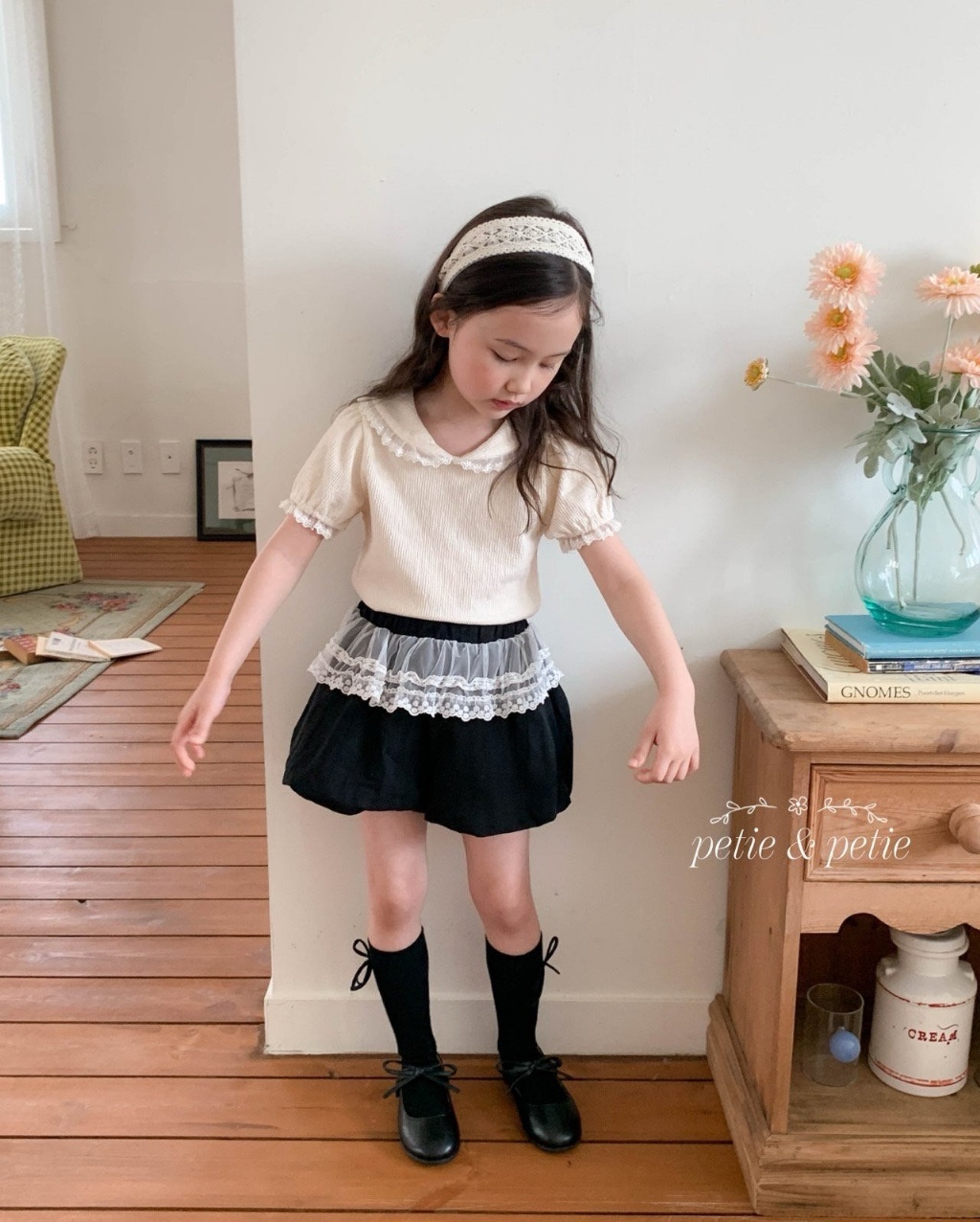 正韓夏Petitpetit 兩色奶油蕾絲上衣