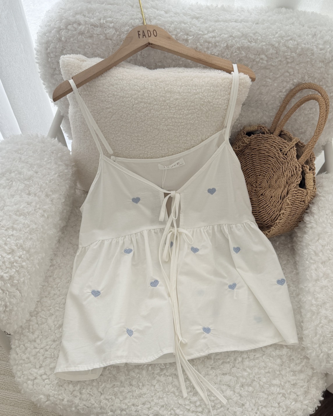 法朵Fado shop｜愛心刺繡吊帶背心 1705010 兩色
