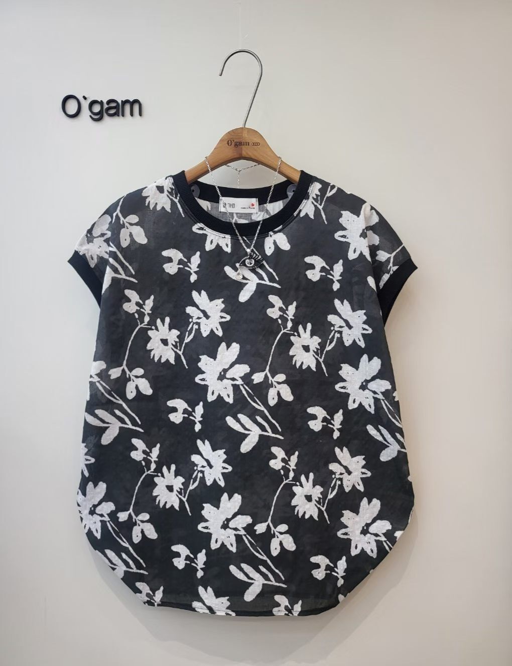 韓國花圖案top~156Y