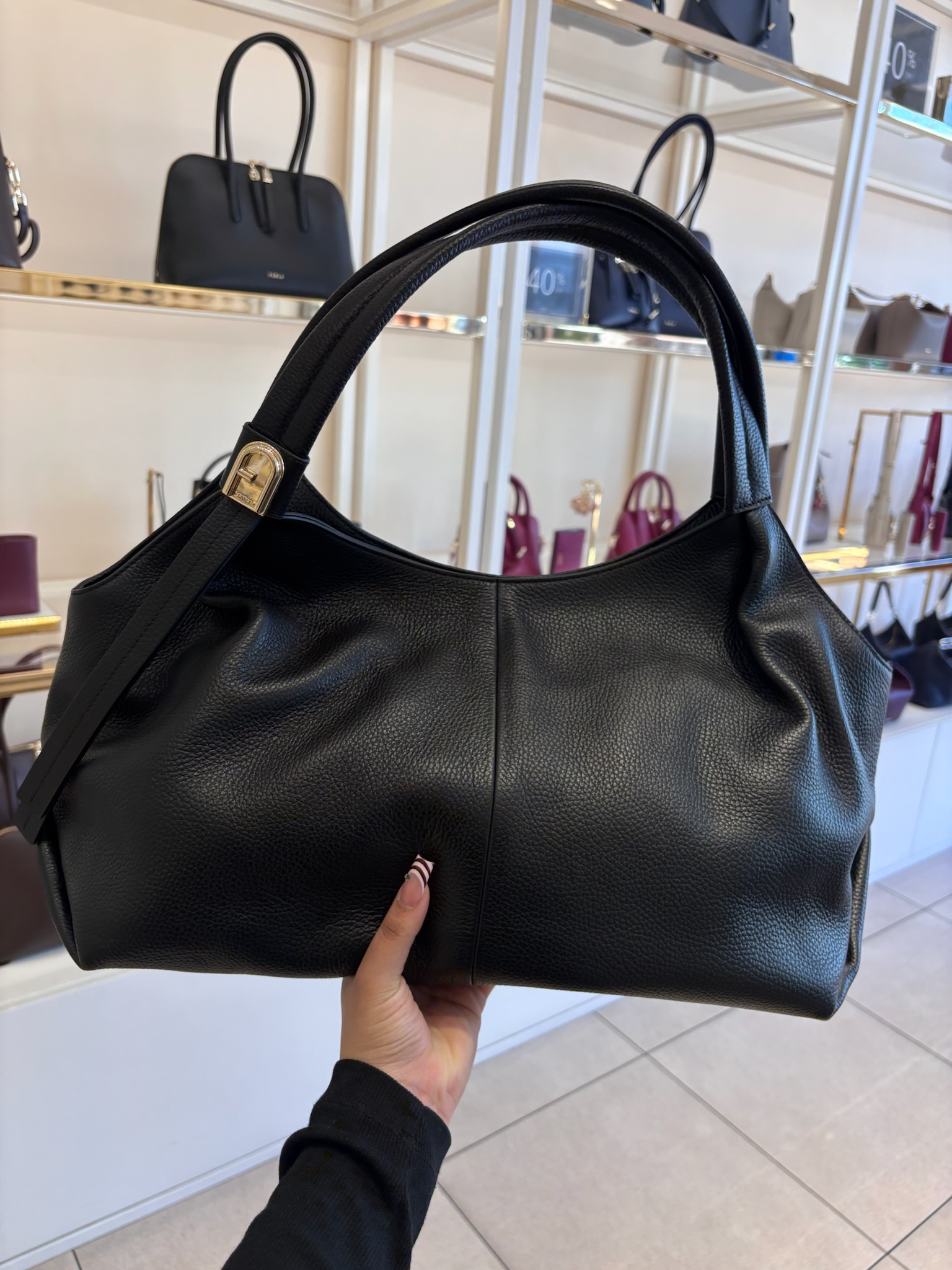 【預購】FURLA H040481 荔枝紋牛皮單肩流浪包