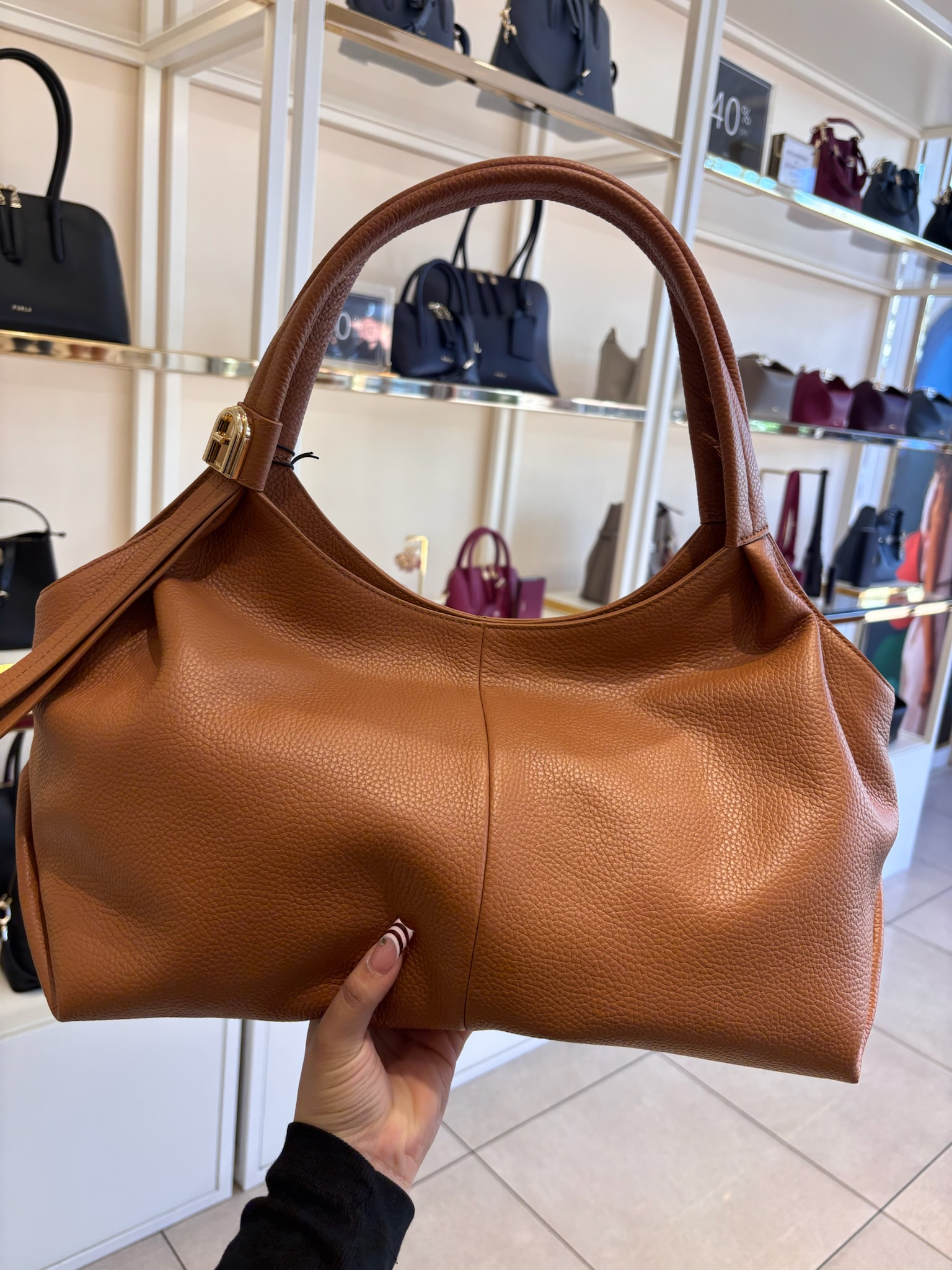 【預購】FURLA H040481 荔枝紋牛皮單肩流浪包