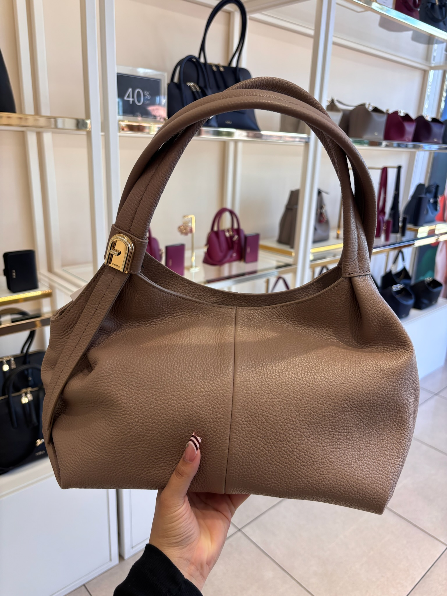 【預購】FURLA H040482 荔枝紋牛皮單肩流浪包